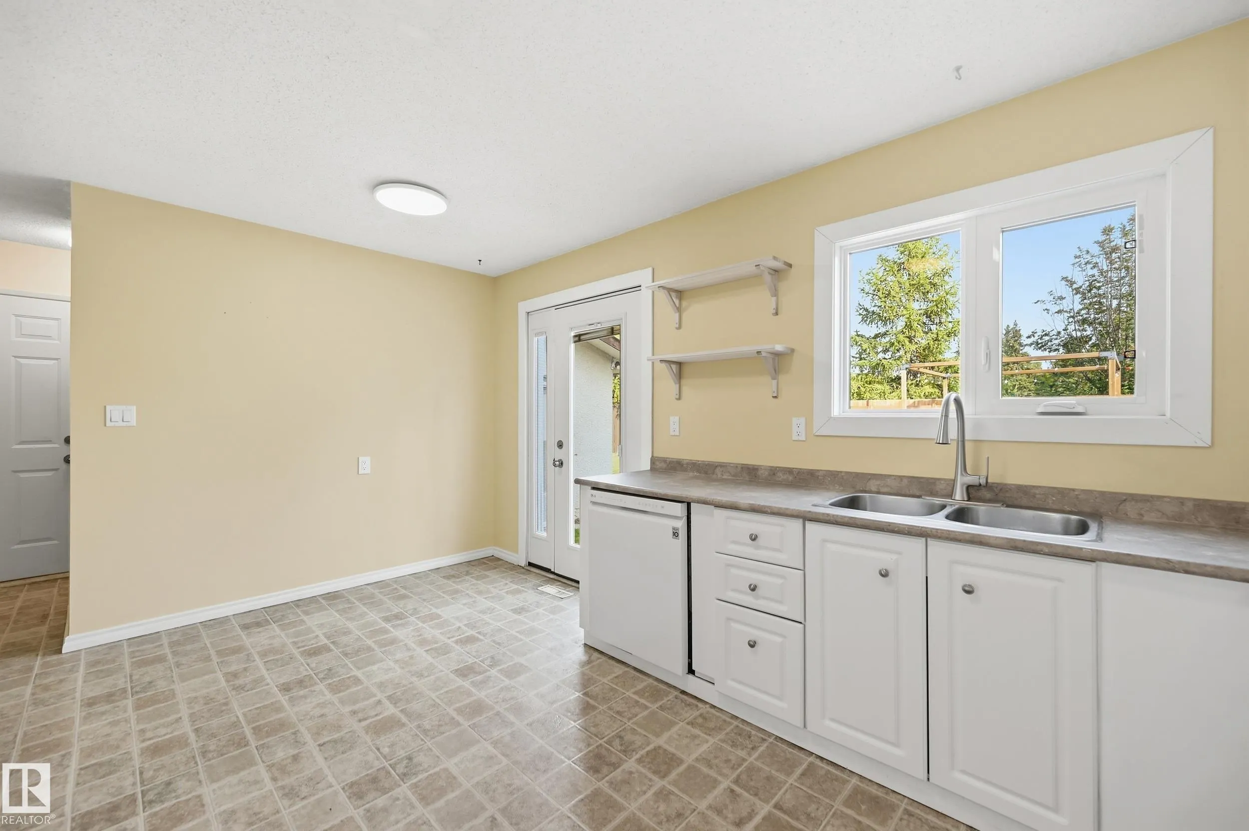 67 LAMARTINE Crescent