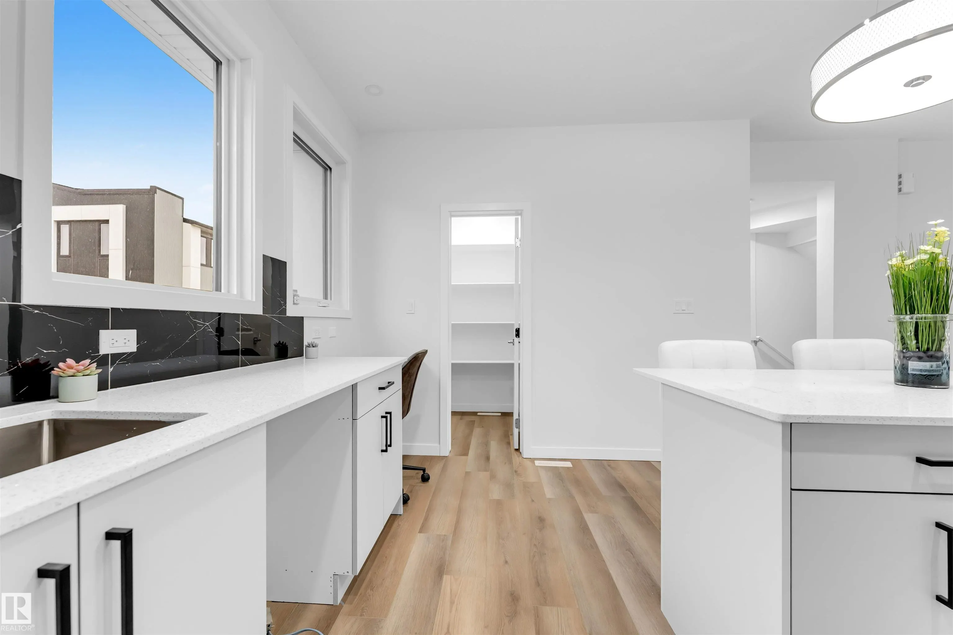 130 element dr
