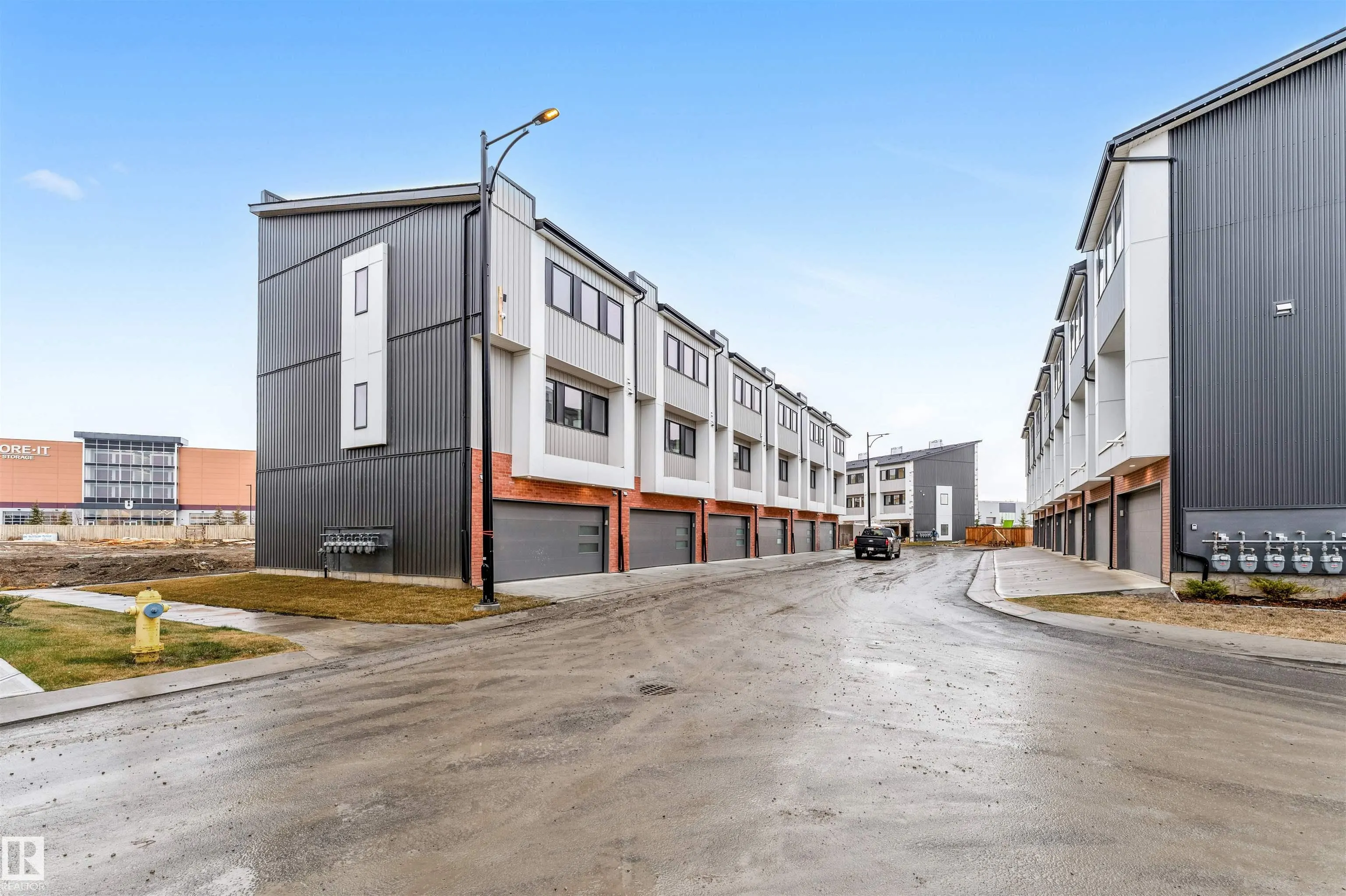 130 element dr