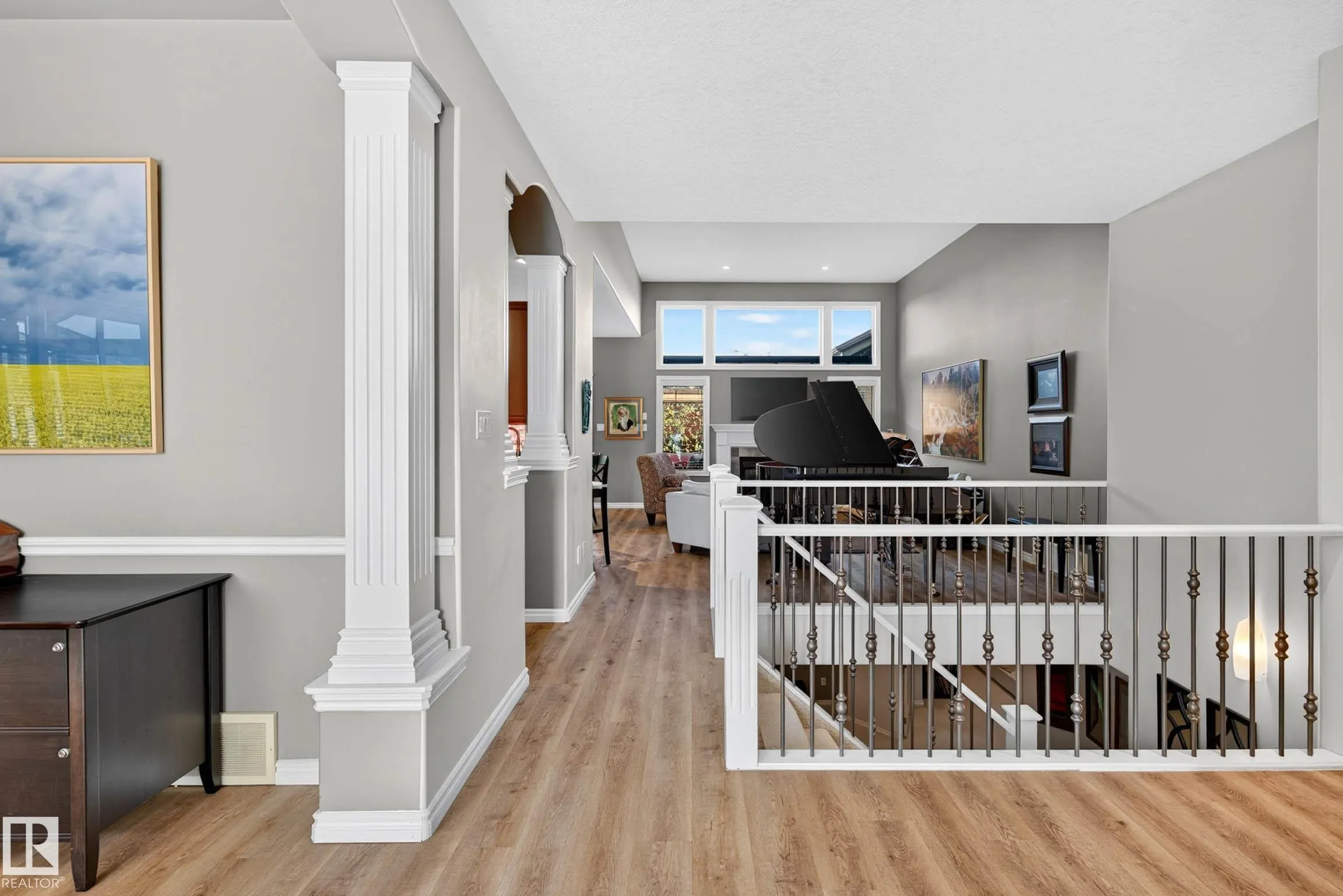 2445 Tegler Green