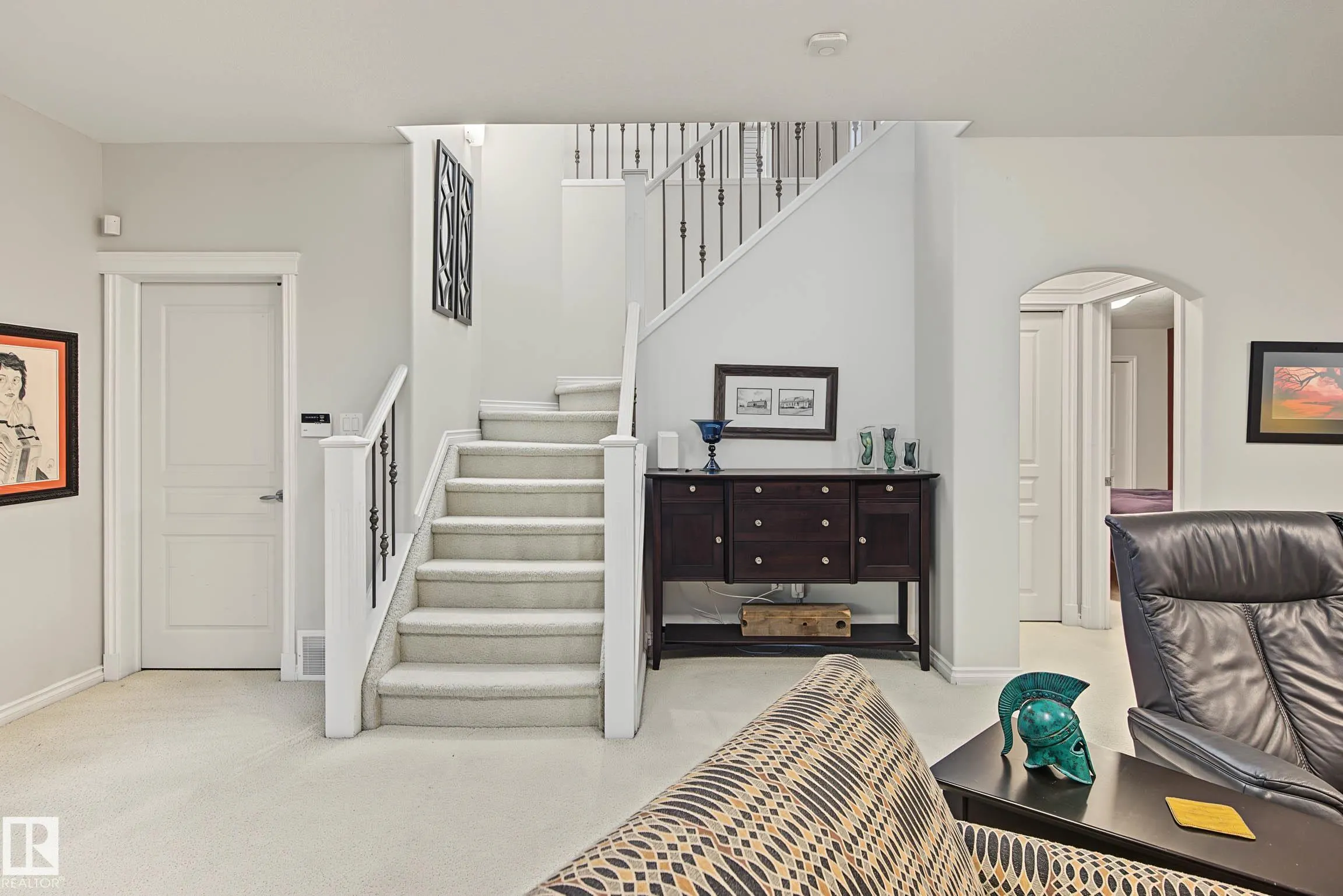 2445 Tegler Green