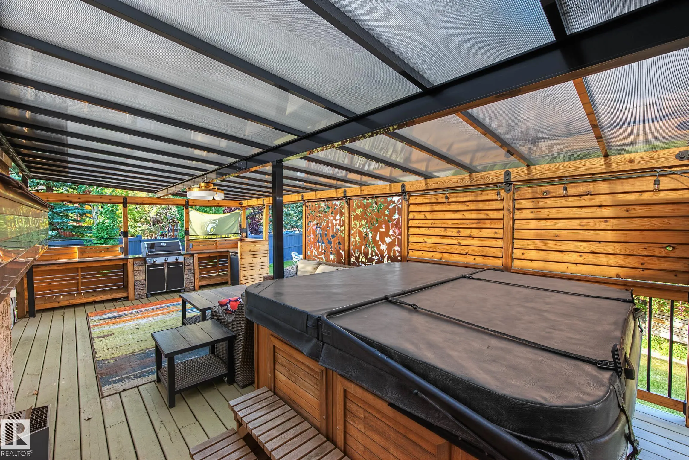 2445 Tegler Green