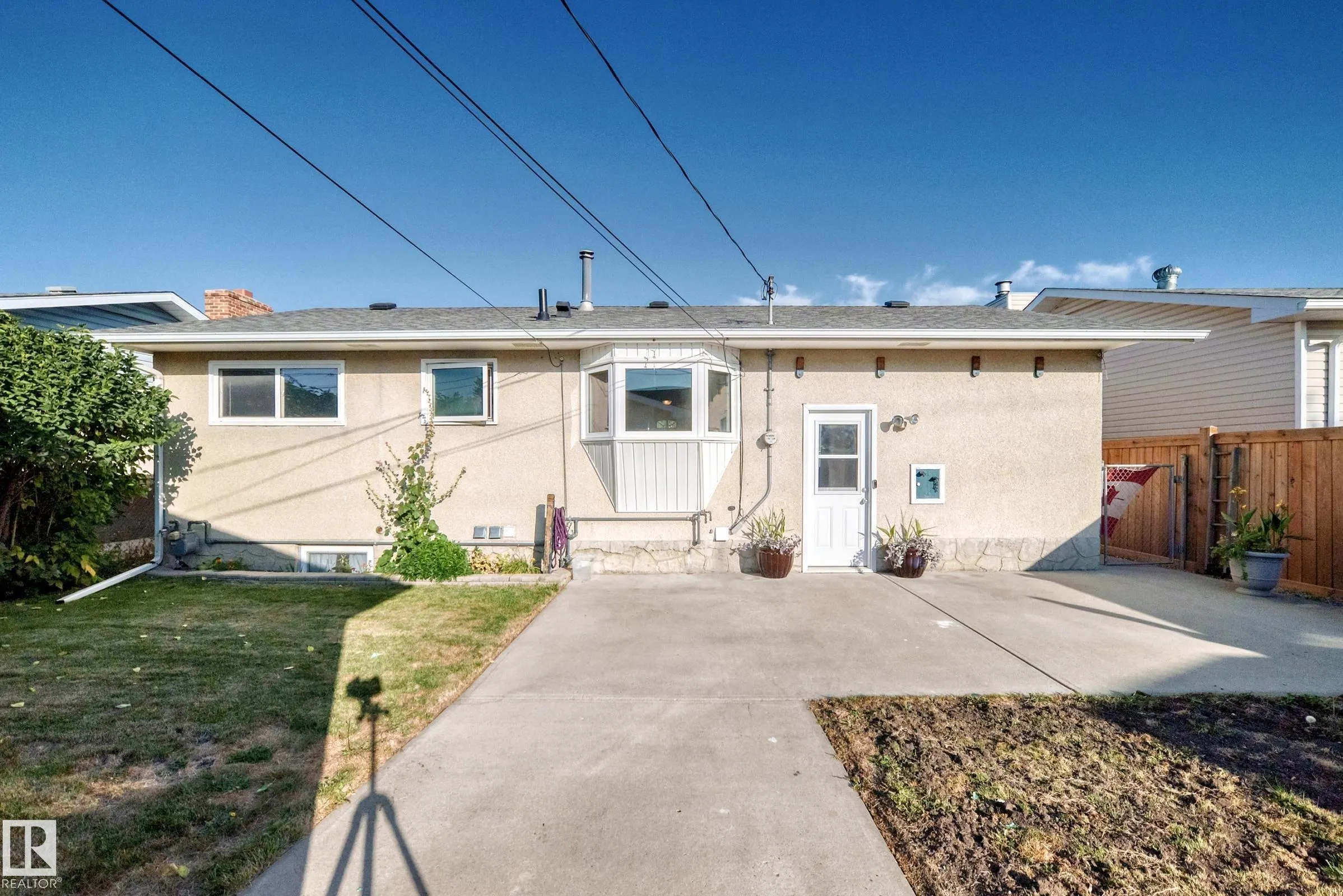 9828 164 Street