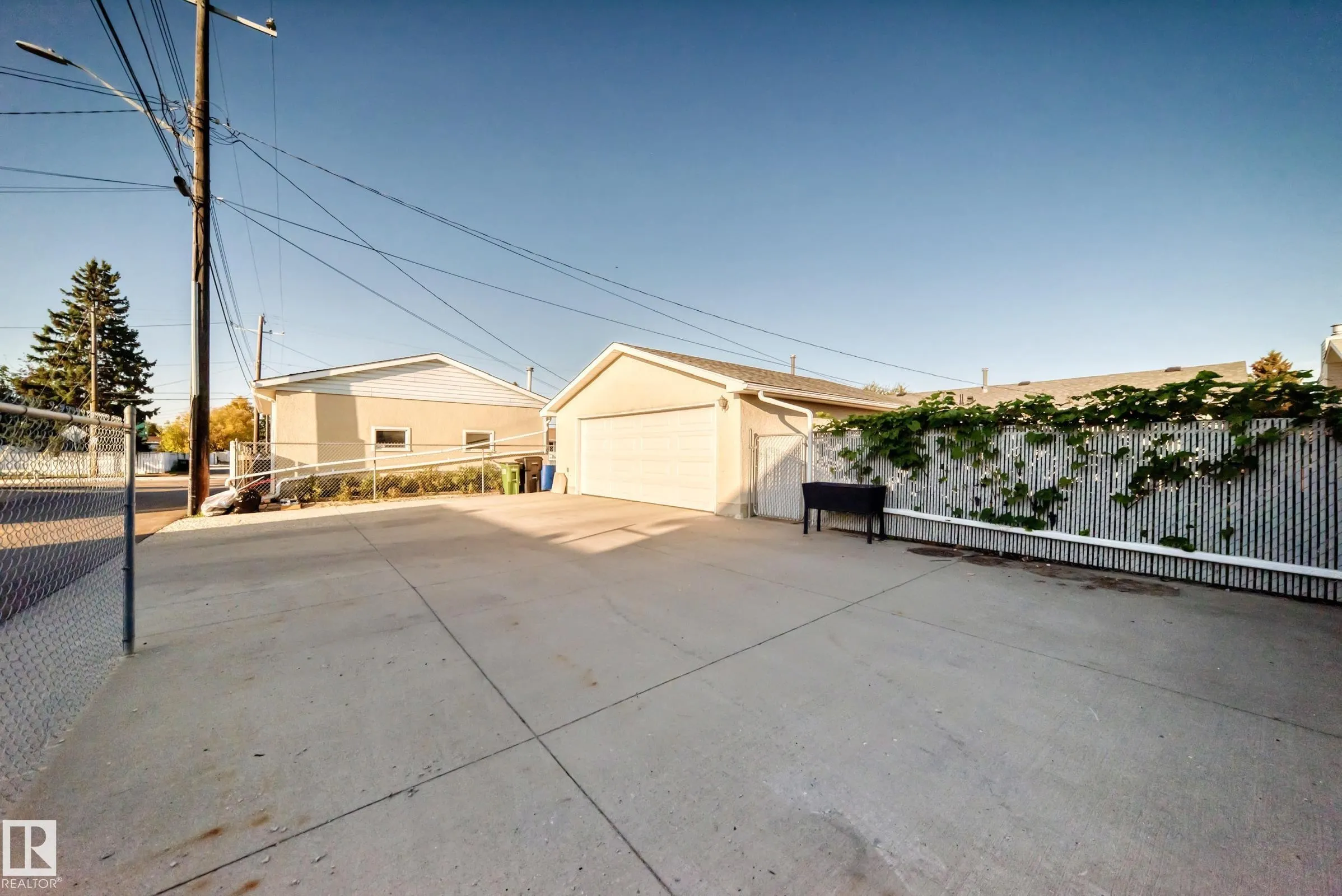 9828 164 Street