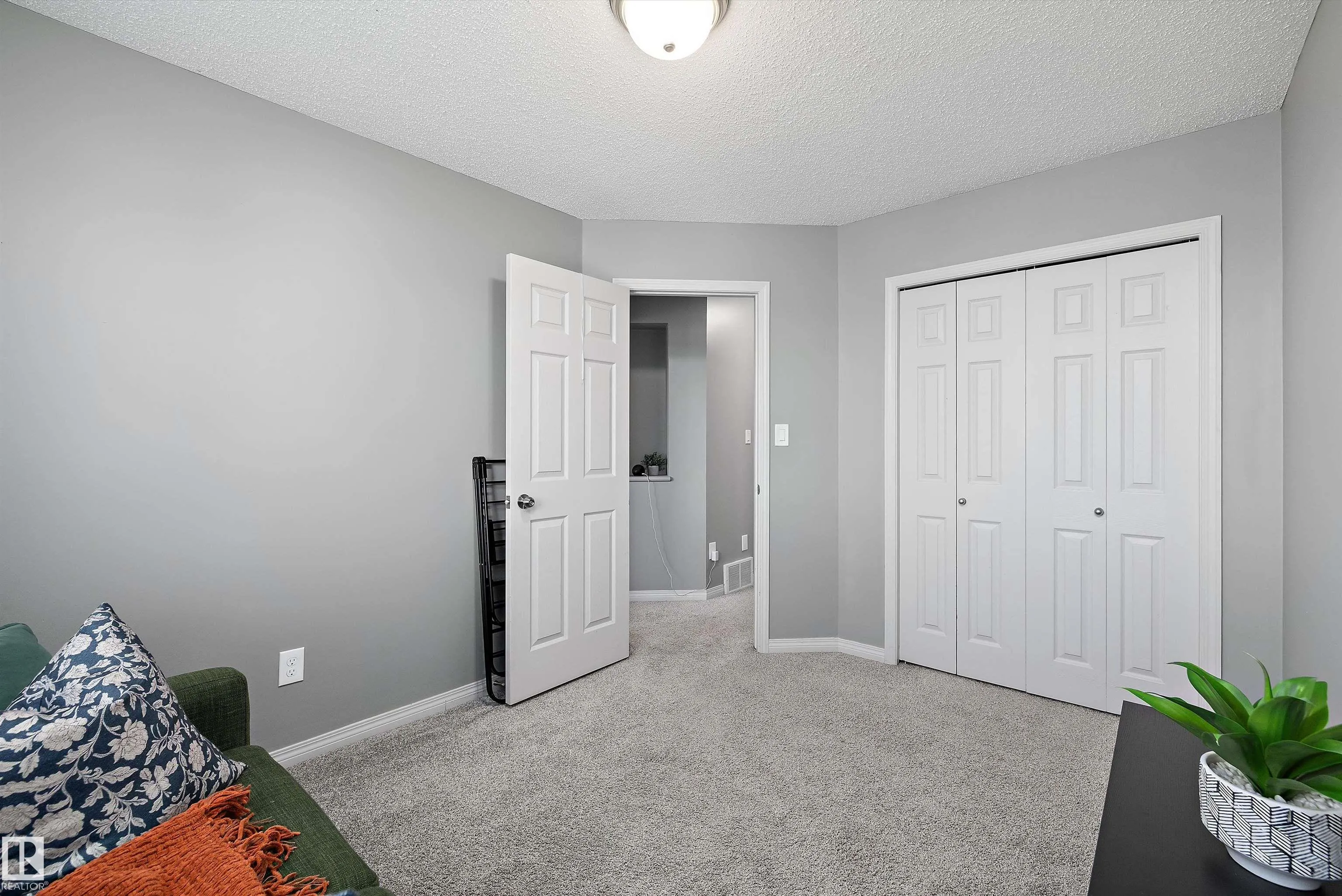 80 HARTWICK Landing