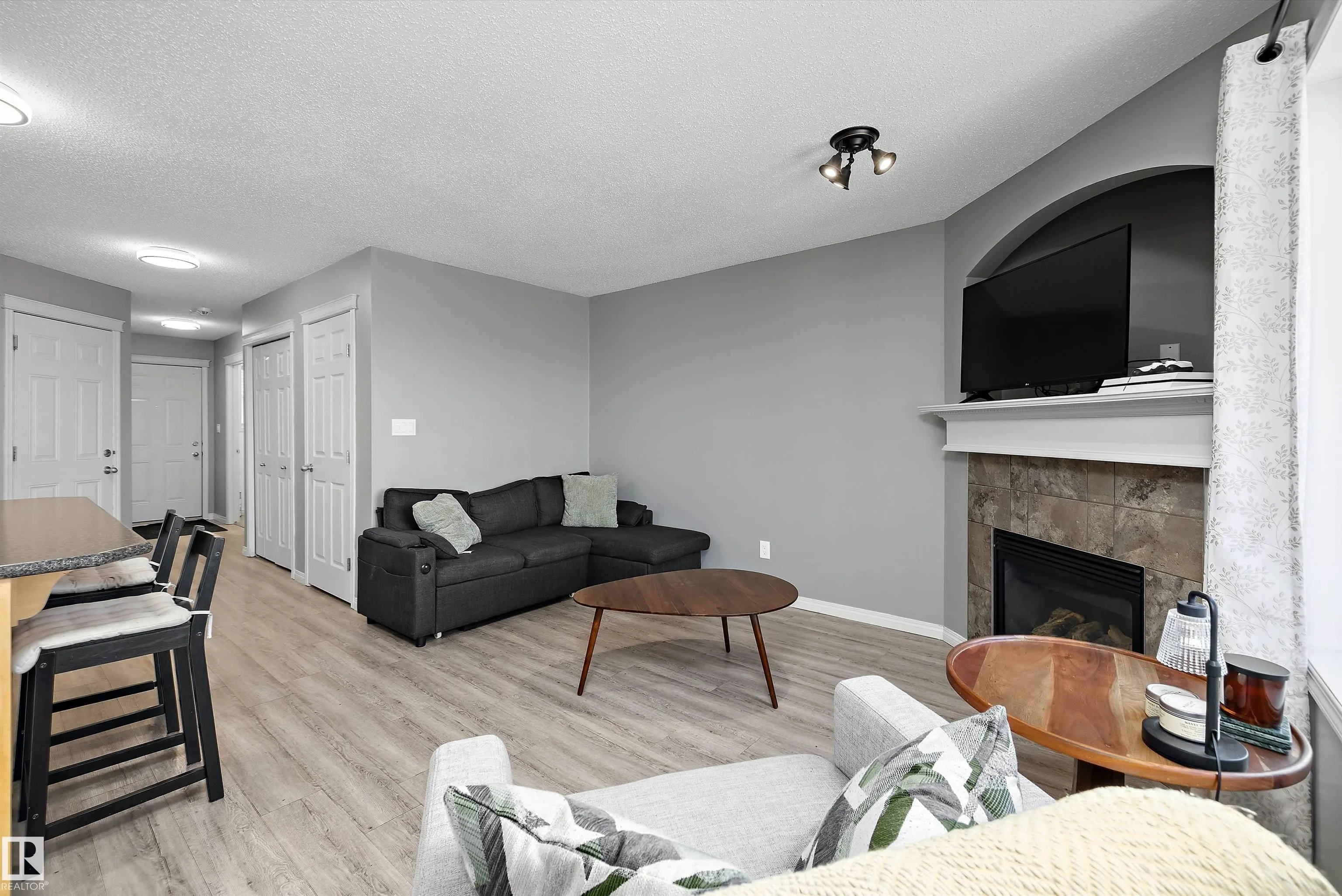 80 HARTWICK Landing