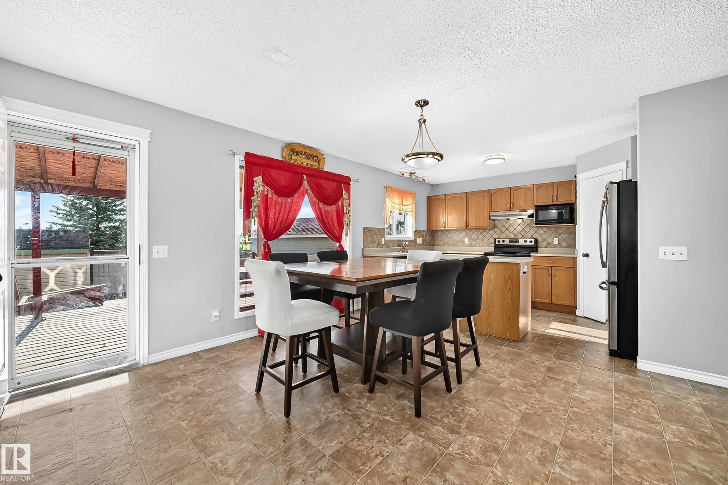 80 BIRCHMONT Drive
