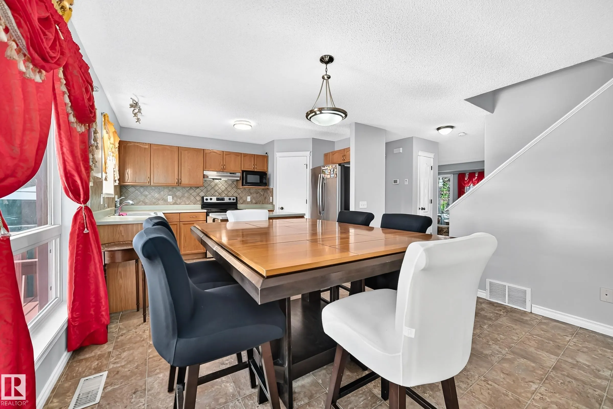 80 BIRCHMONT Drive