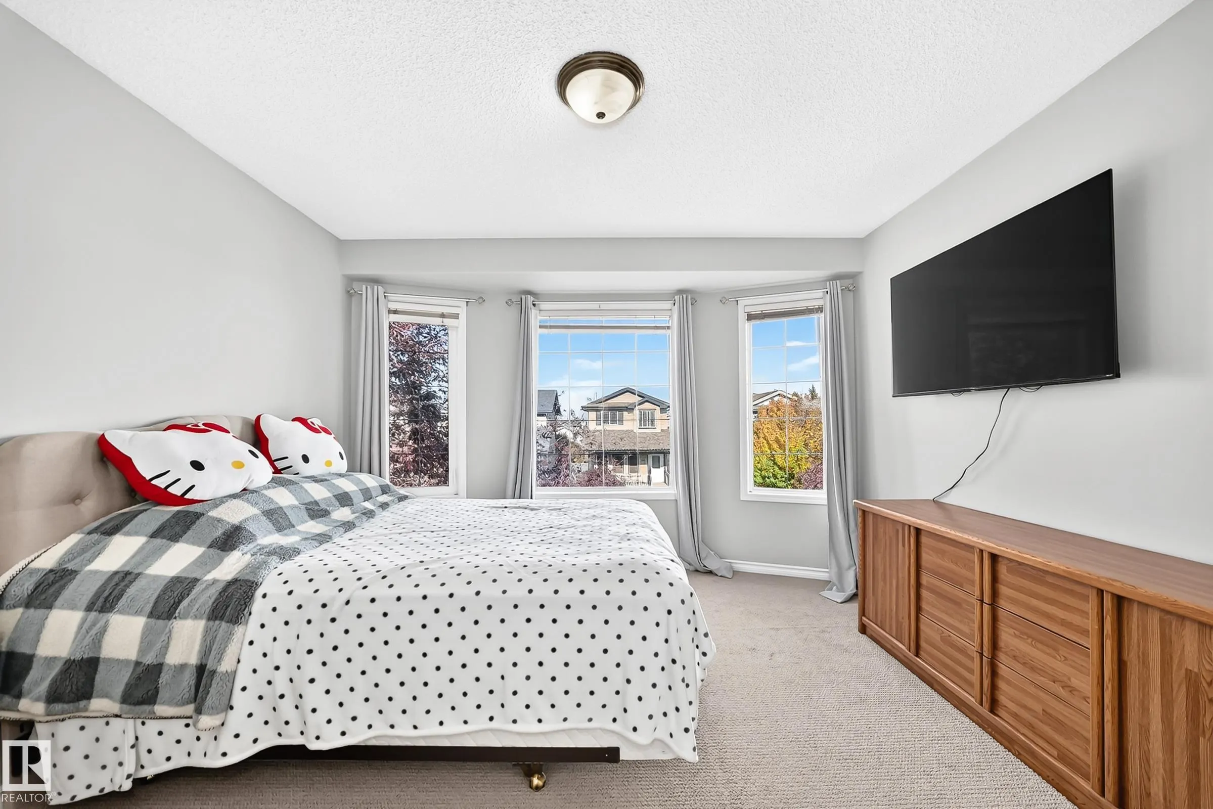 80 BIRCHMONT Drive
