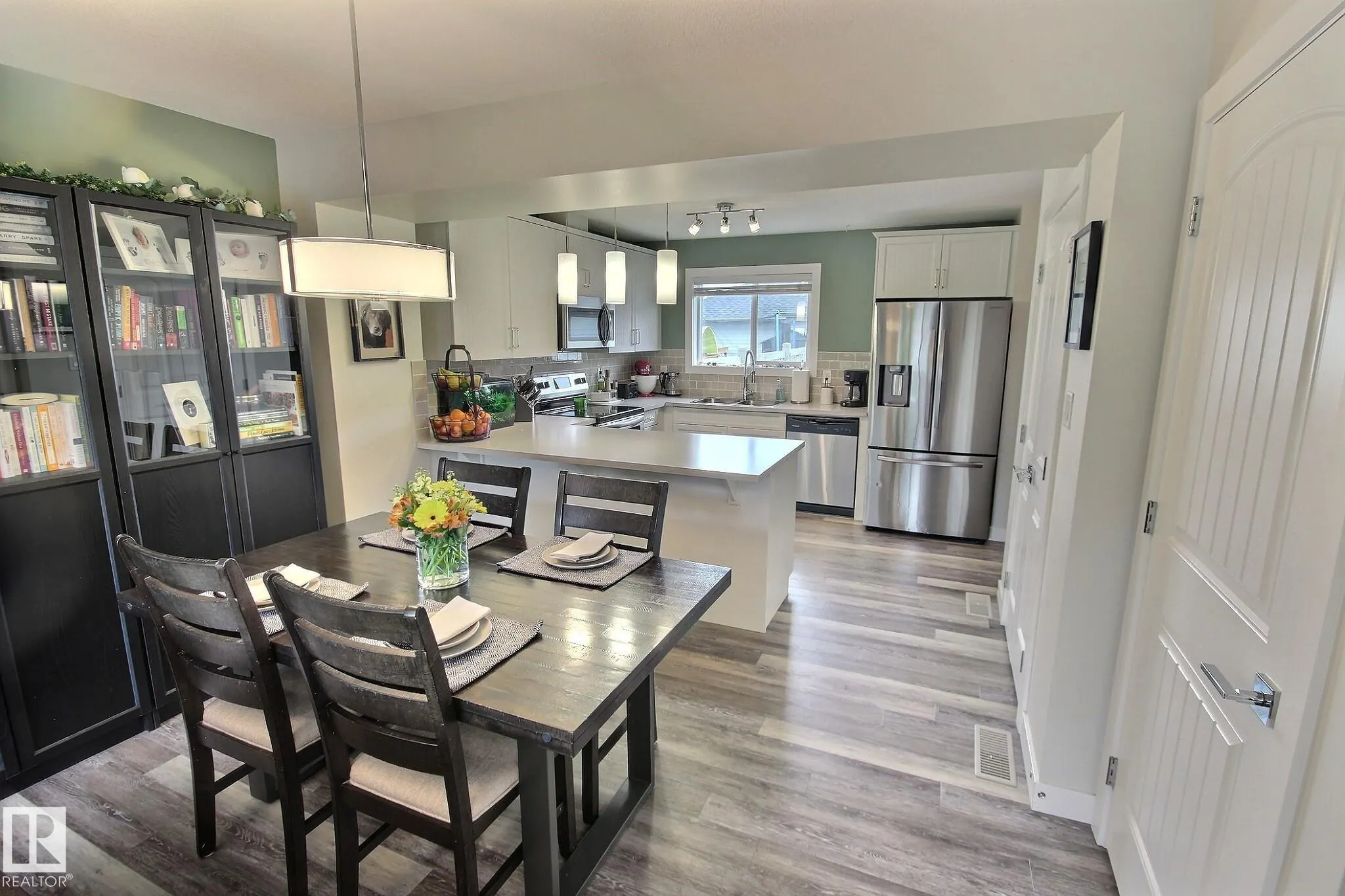 565 CHAPPELLE Drive