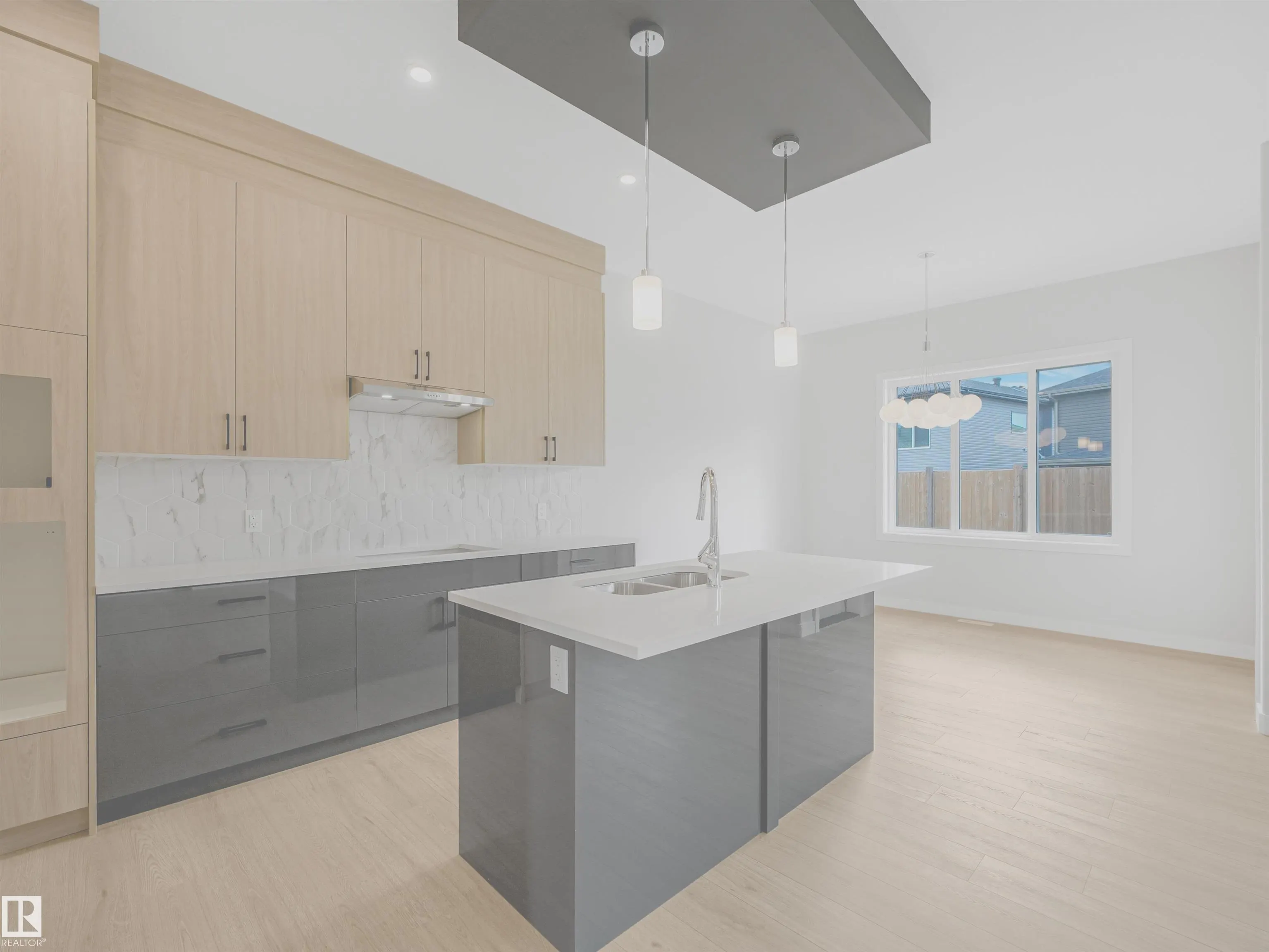 22 DALQUIST BAY