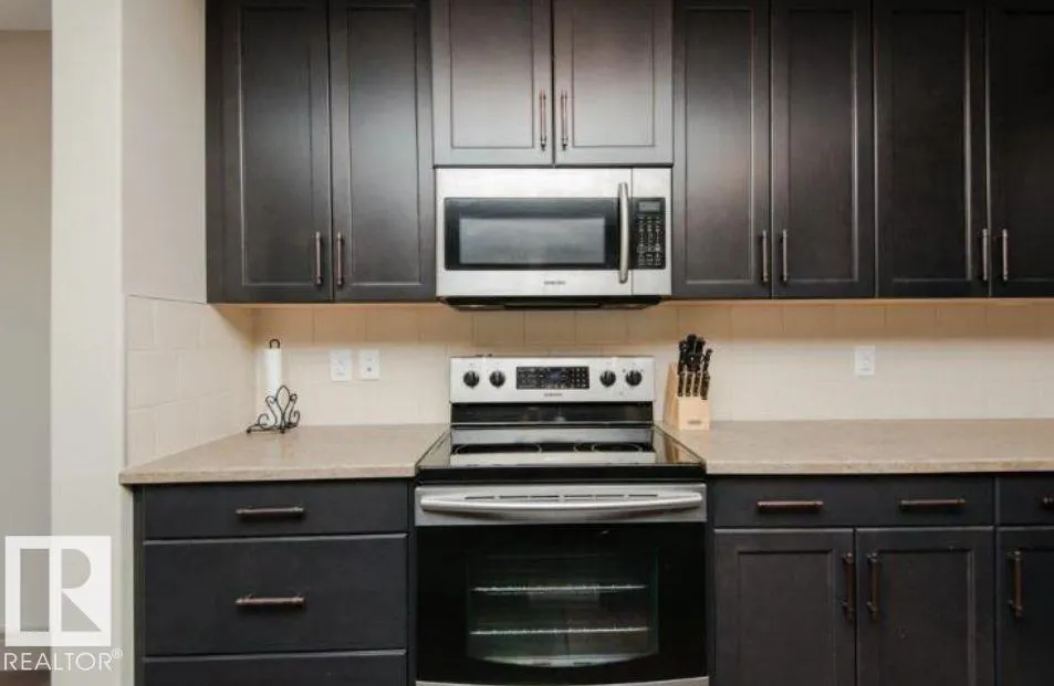 7233 ARMOUR Crescent