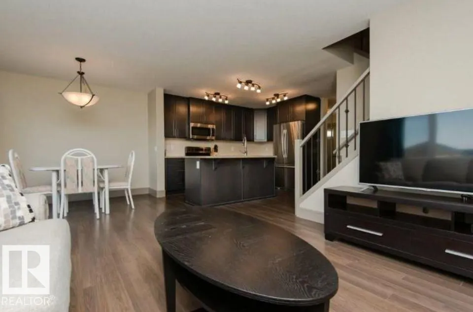 7233 ARMOUR Crescent