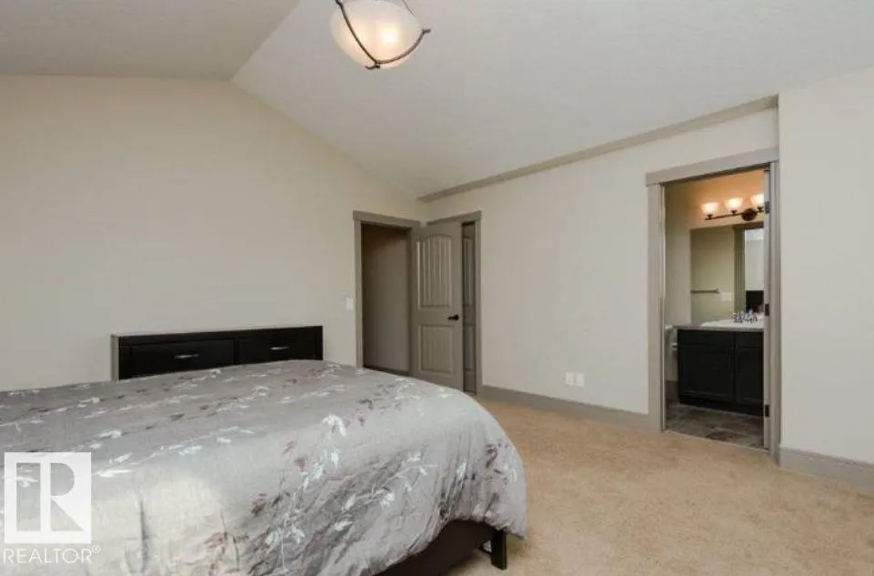 7233 ARMOUR Crescent