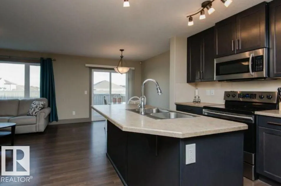 7233 ARMOUR Crescent