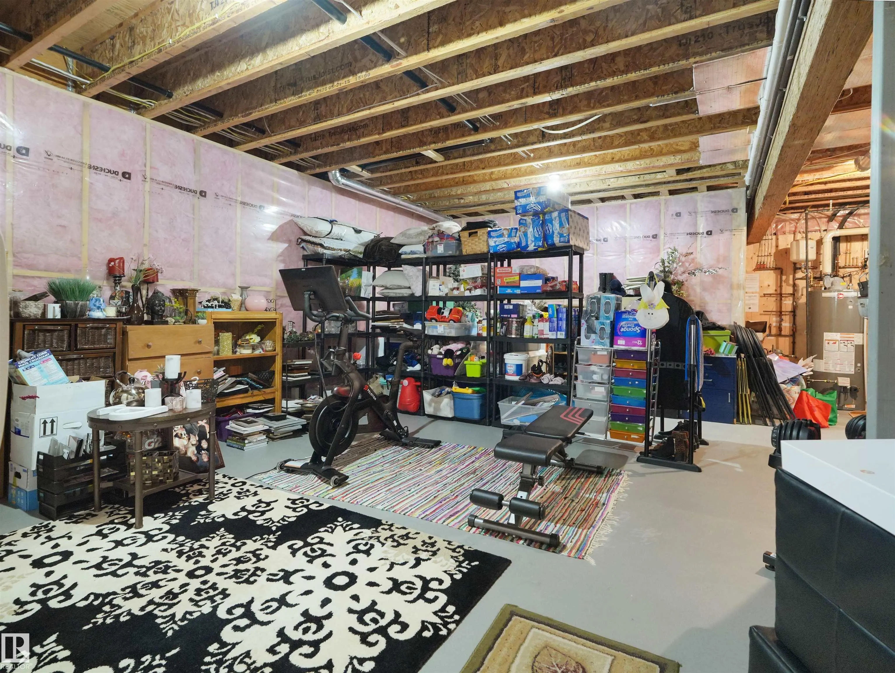 904 WOOD Place