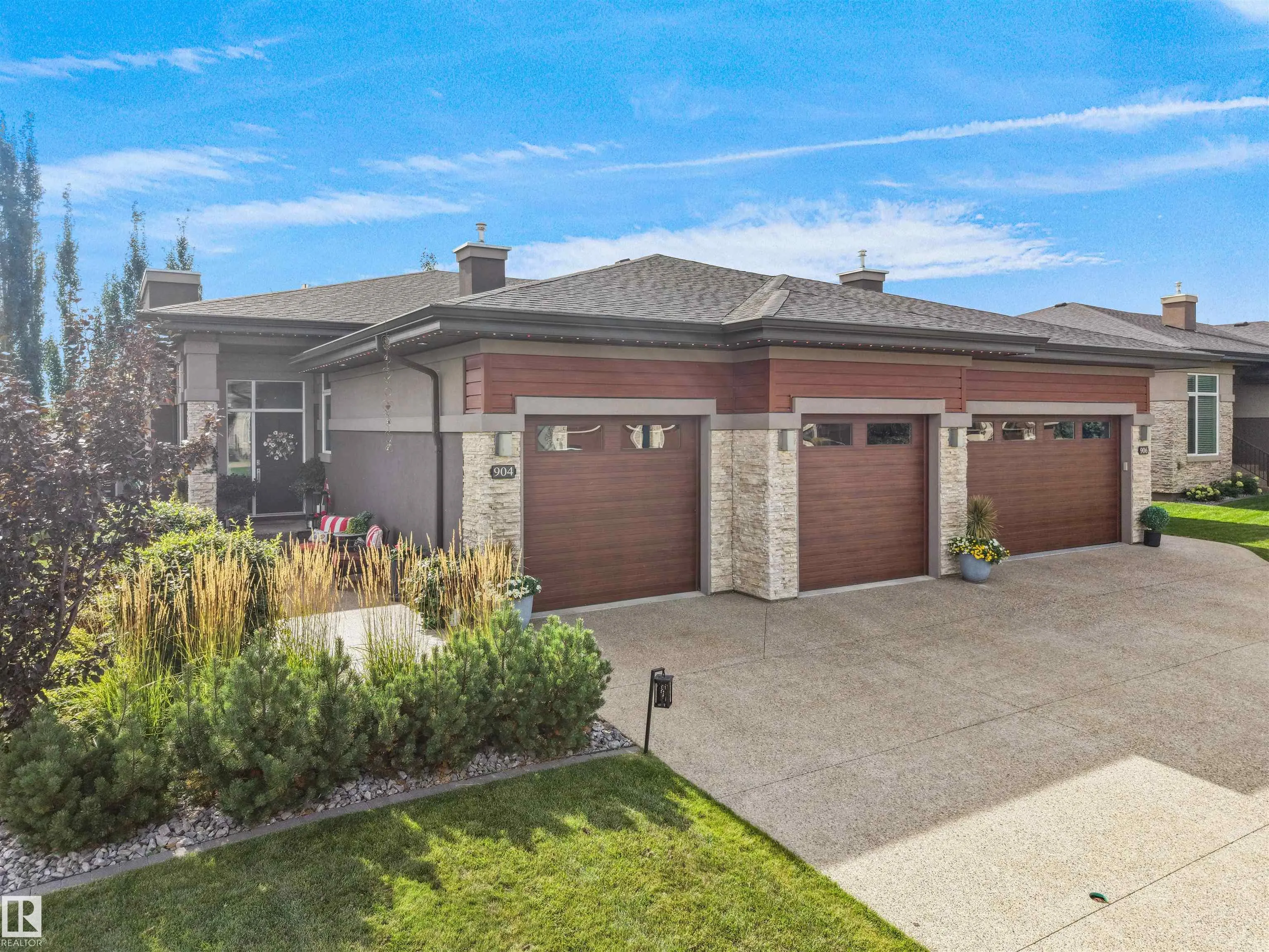 904 WOOD Place
