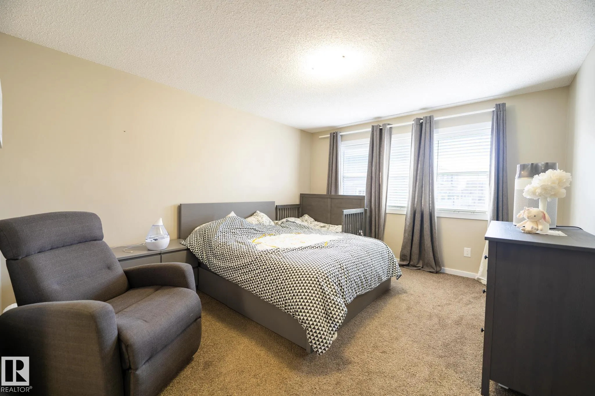 3710 ALLAN Drive
