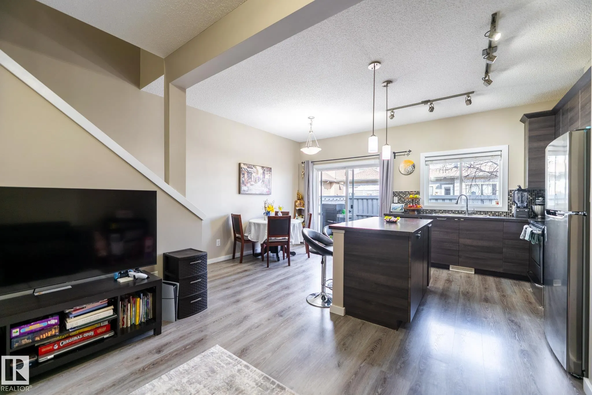 3710 ALLAN Drive