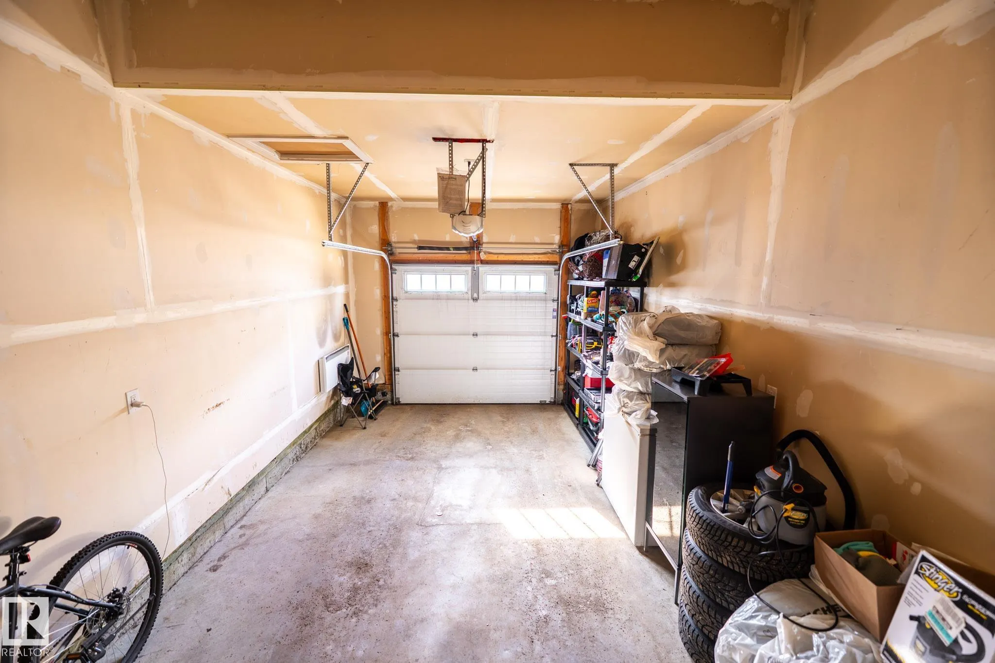 3710 ALLAN Drive