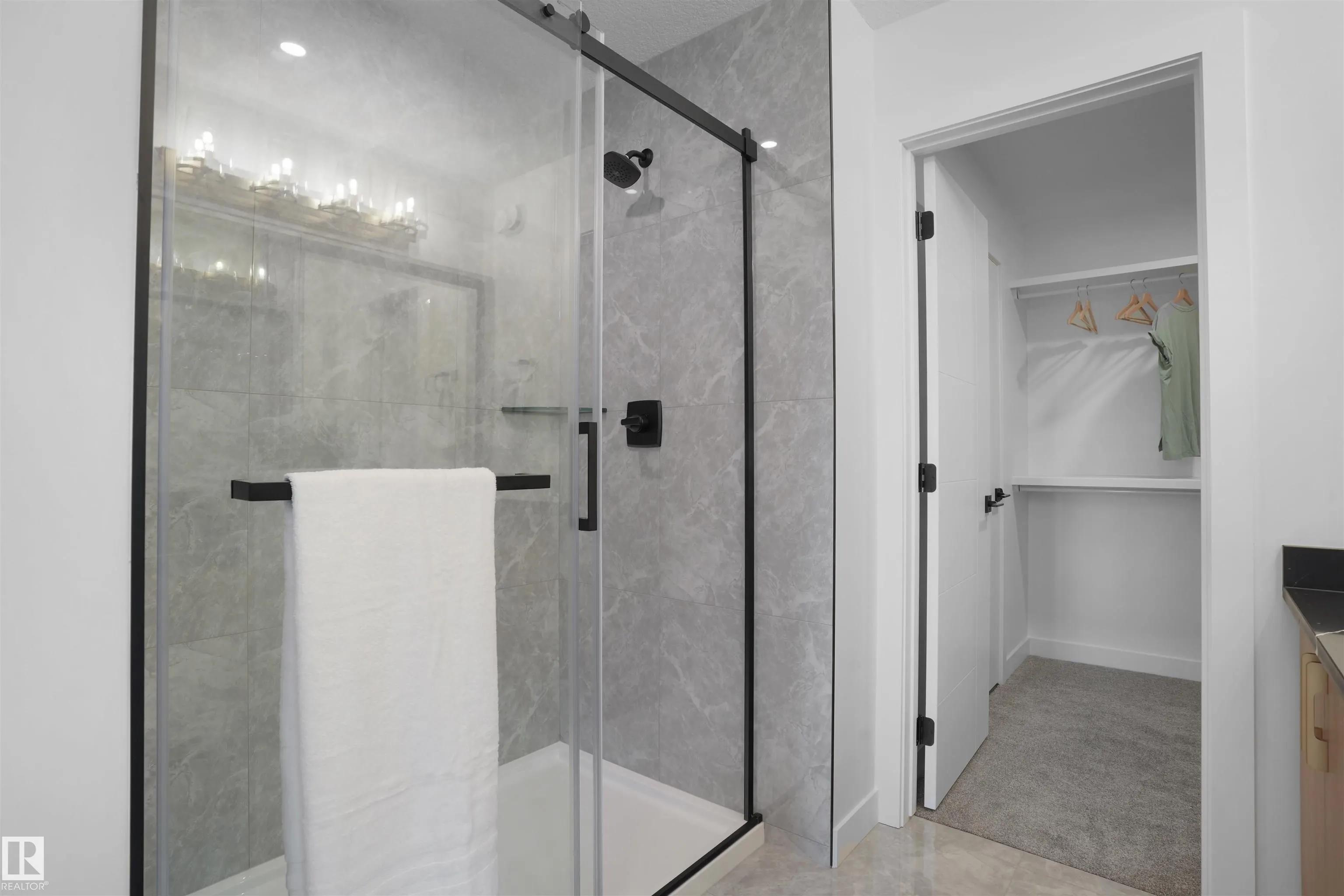 3330 CHICKADEE Drive