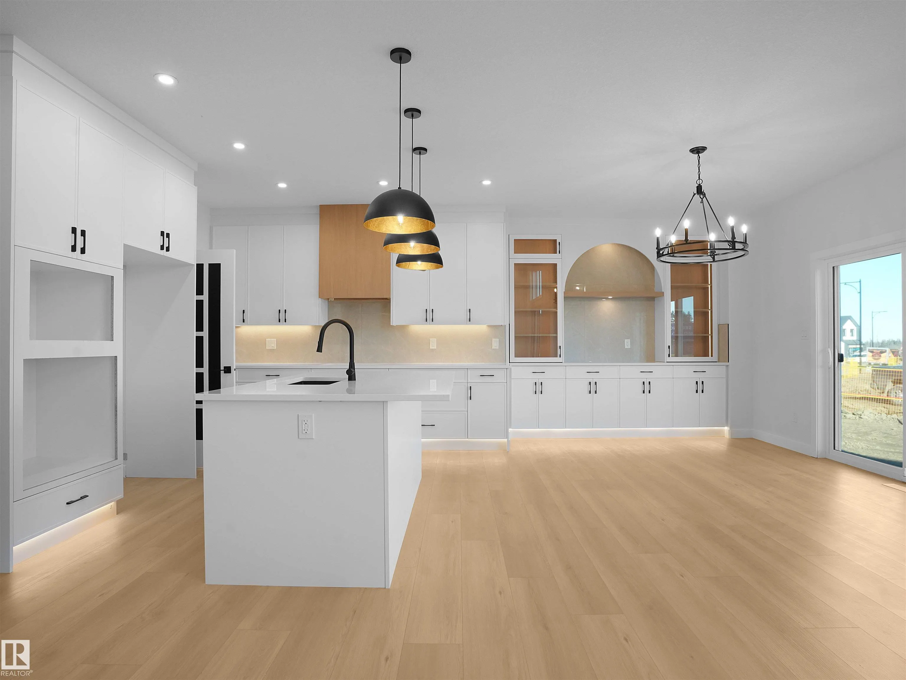 1133 STARLING DRIVE