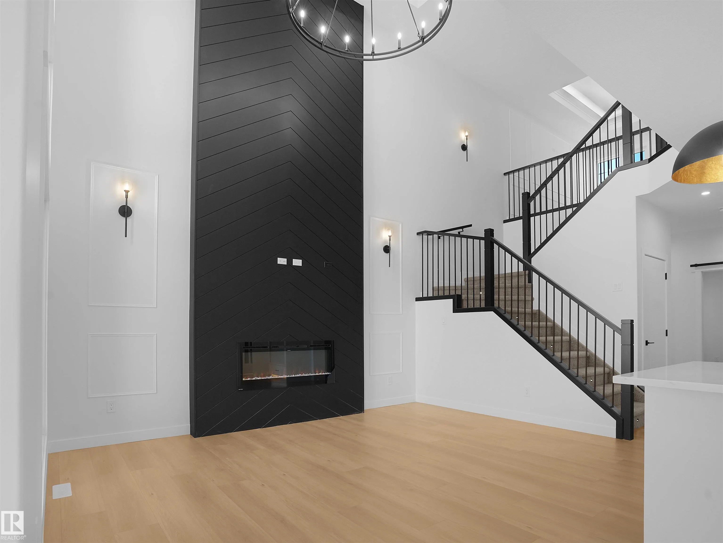 1133 STARLING DRIVE
