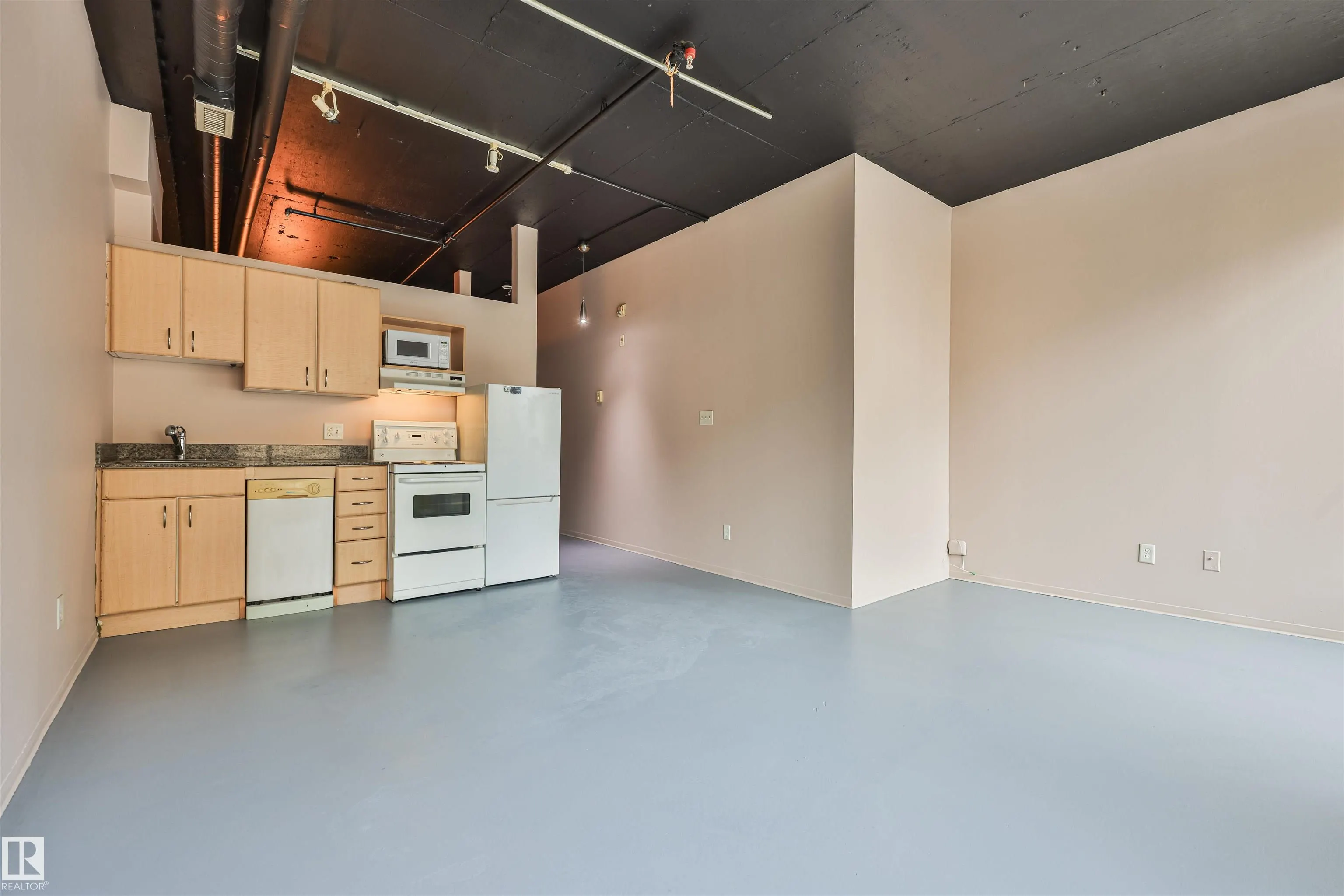 10024 JASPER Avenue
