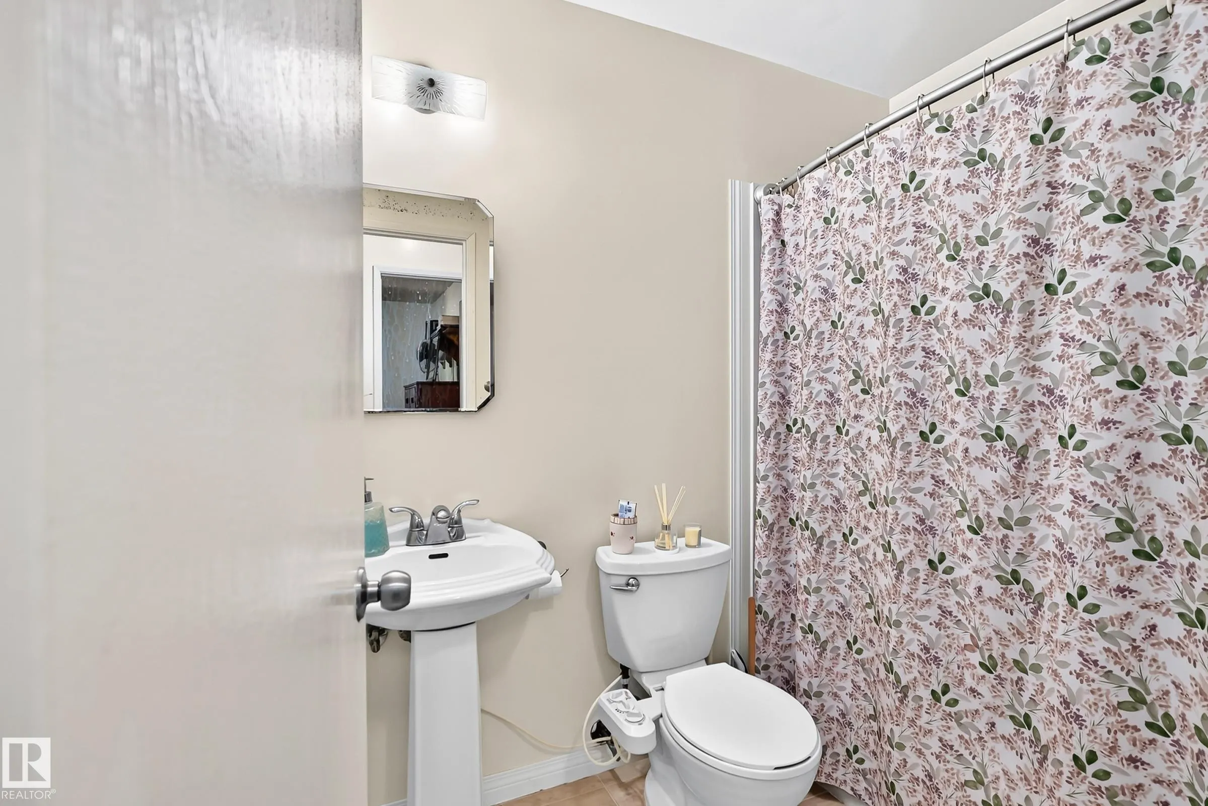 11007 173A Avenue
