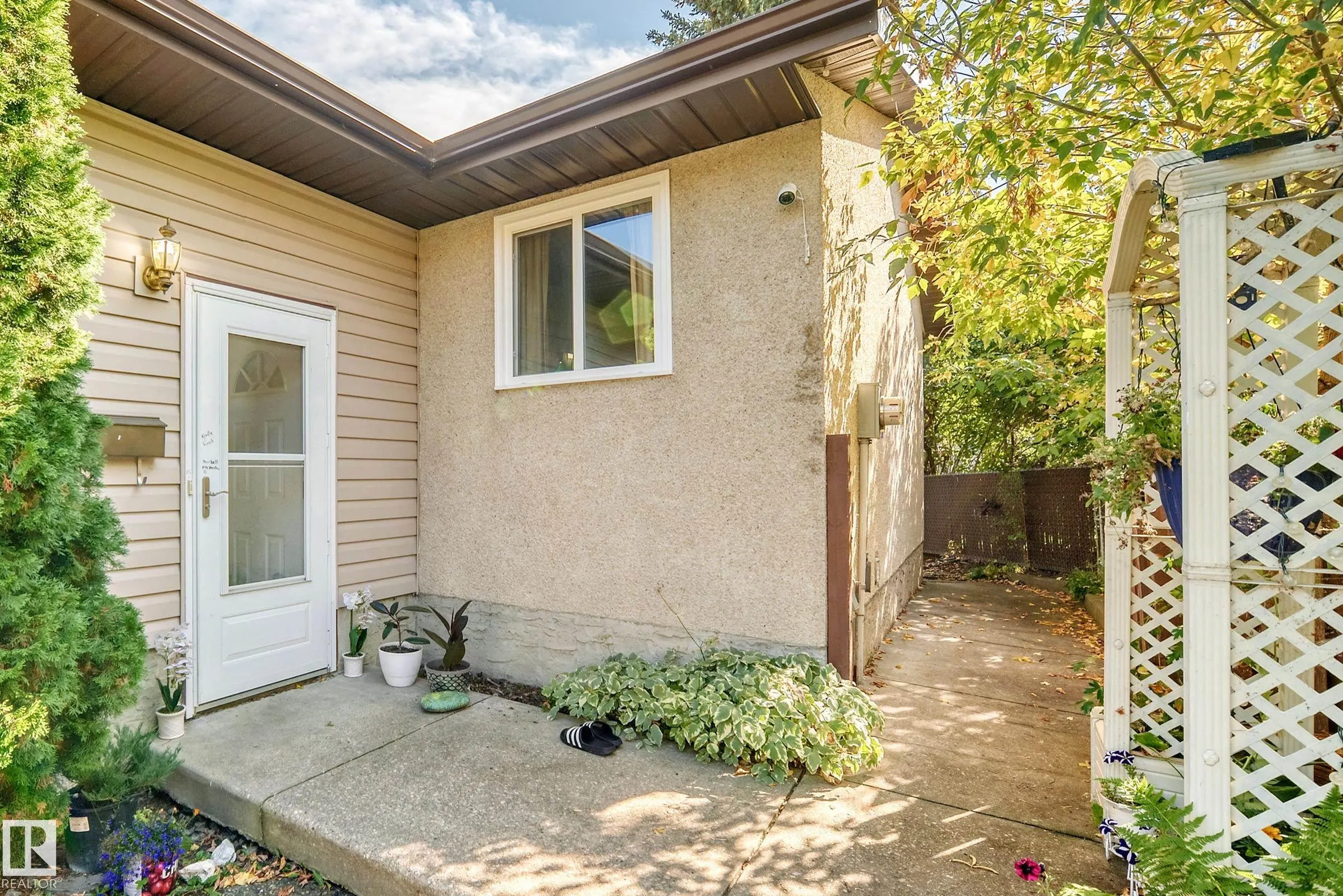 11007 173A Avenue
