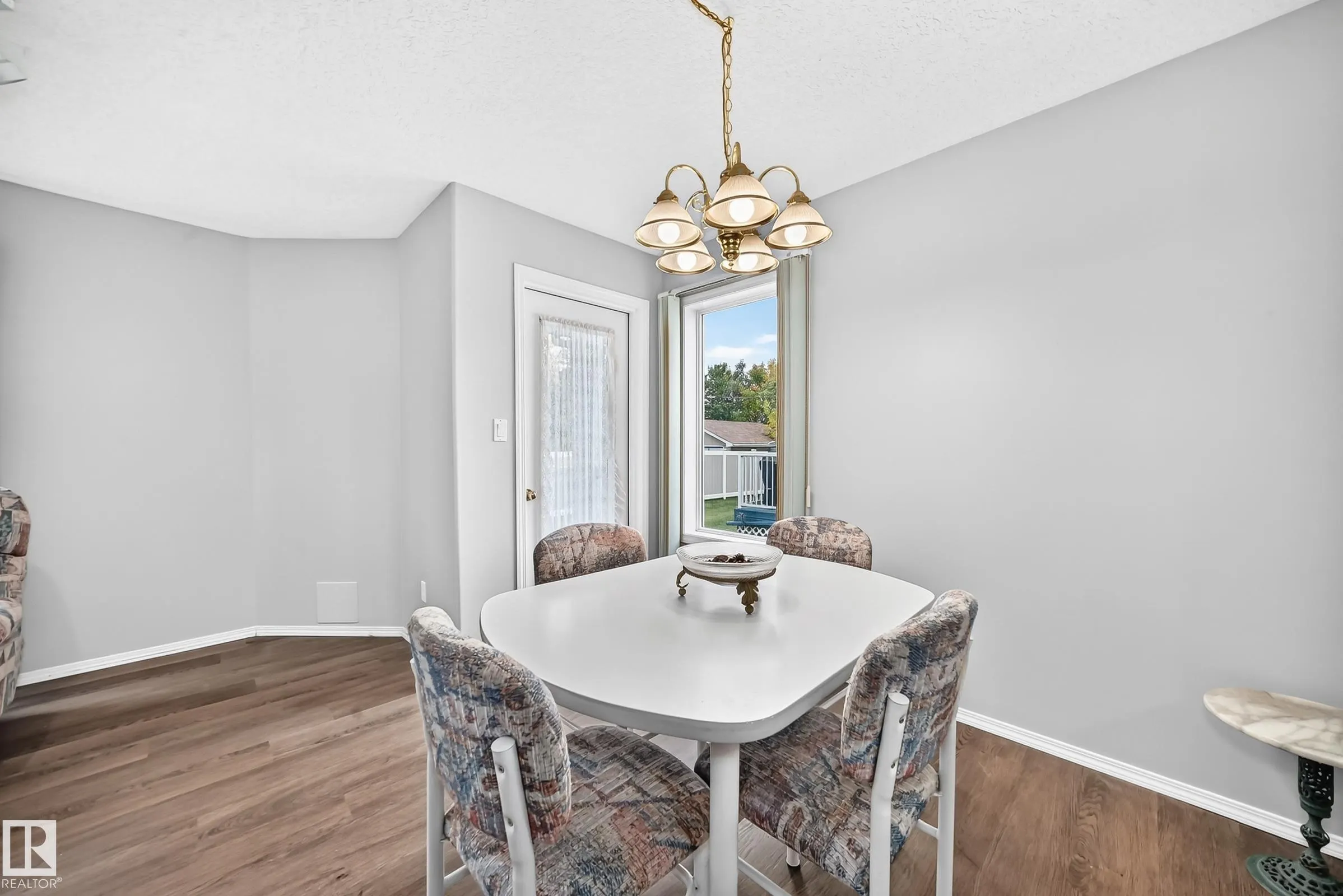 104 MAISONETTE Village