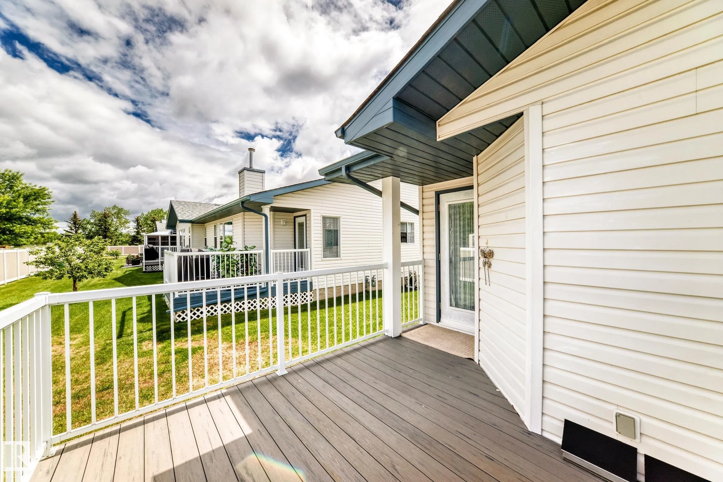 104 MAISONETTE Village
