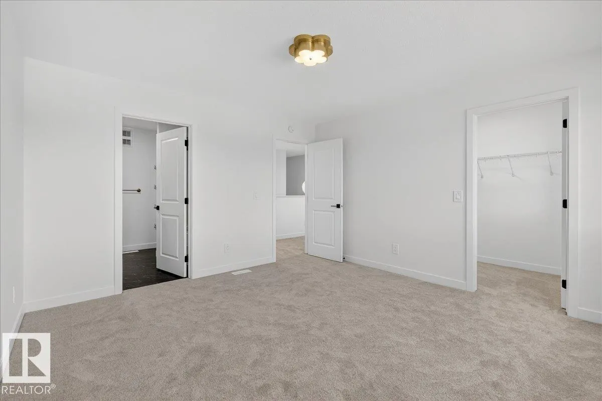 2106 Crossbill Lane