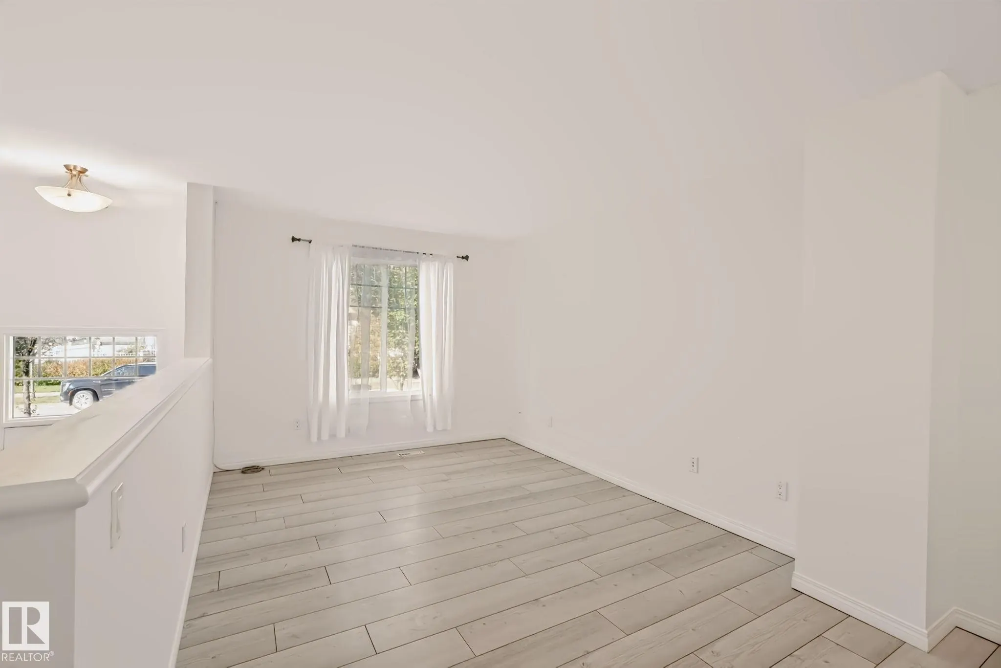 450 HEMINGWAY Road