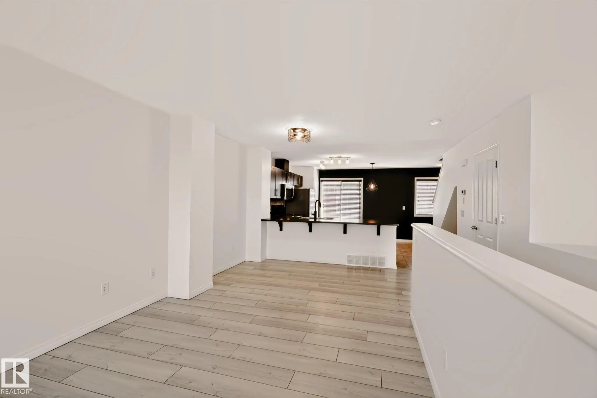 450 HEMINGWAY Road