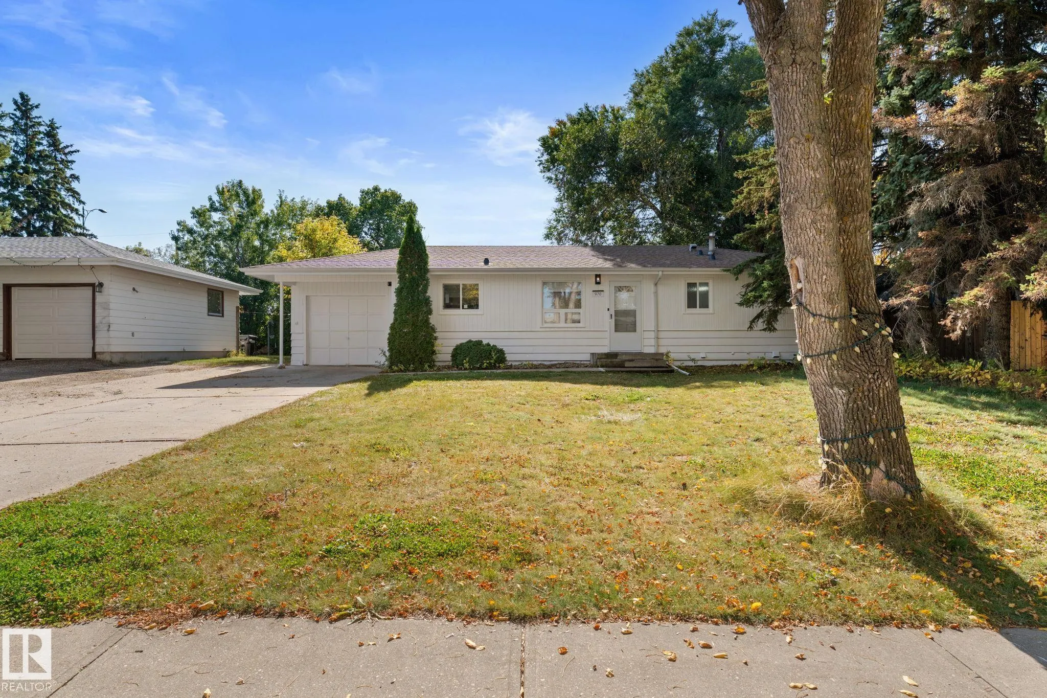 970 Alder Ave