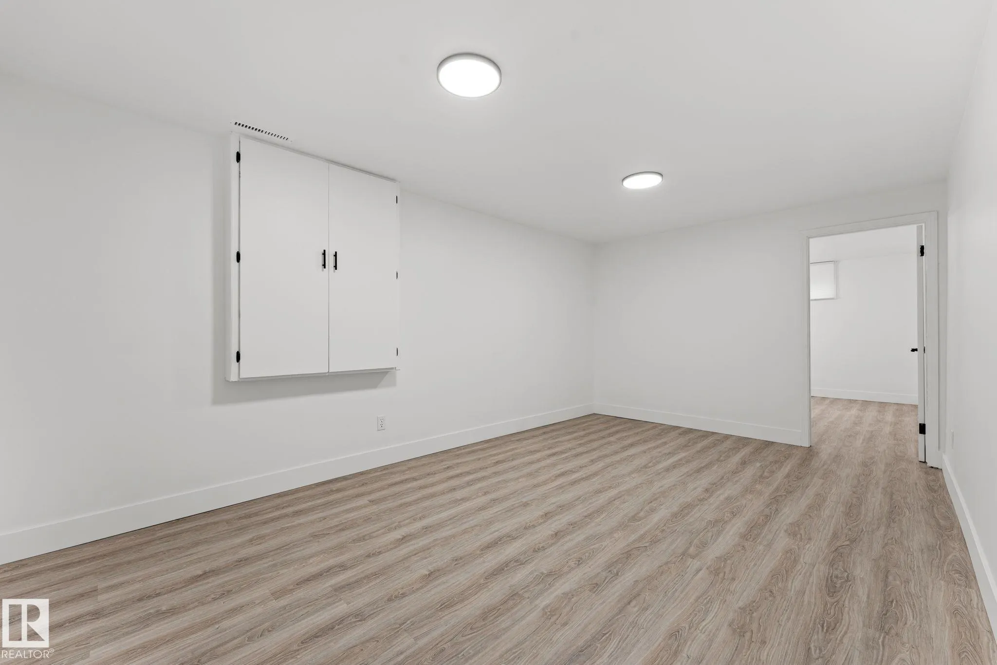 970 Alder Ave