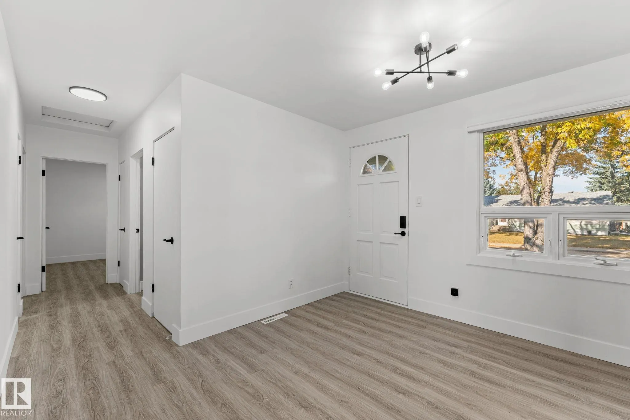 970 Alder Ave