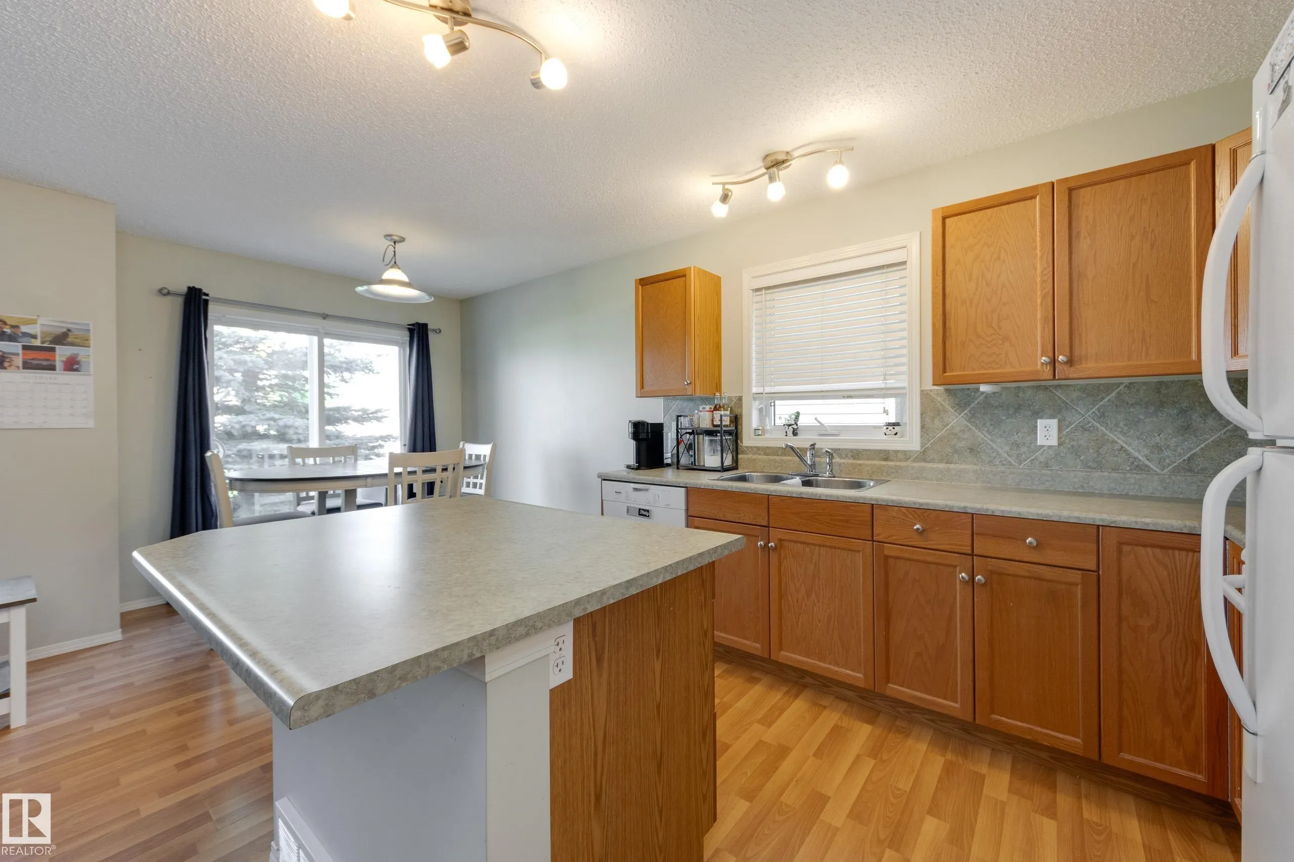 115 CHESTERMERE Drive