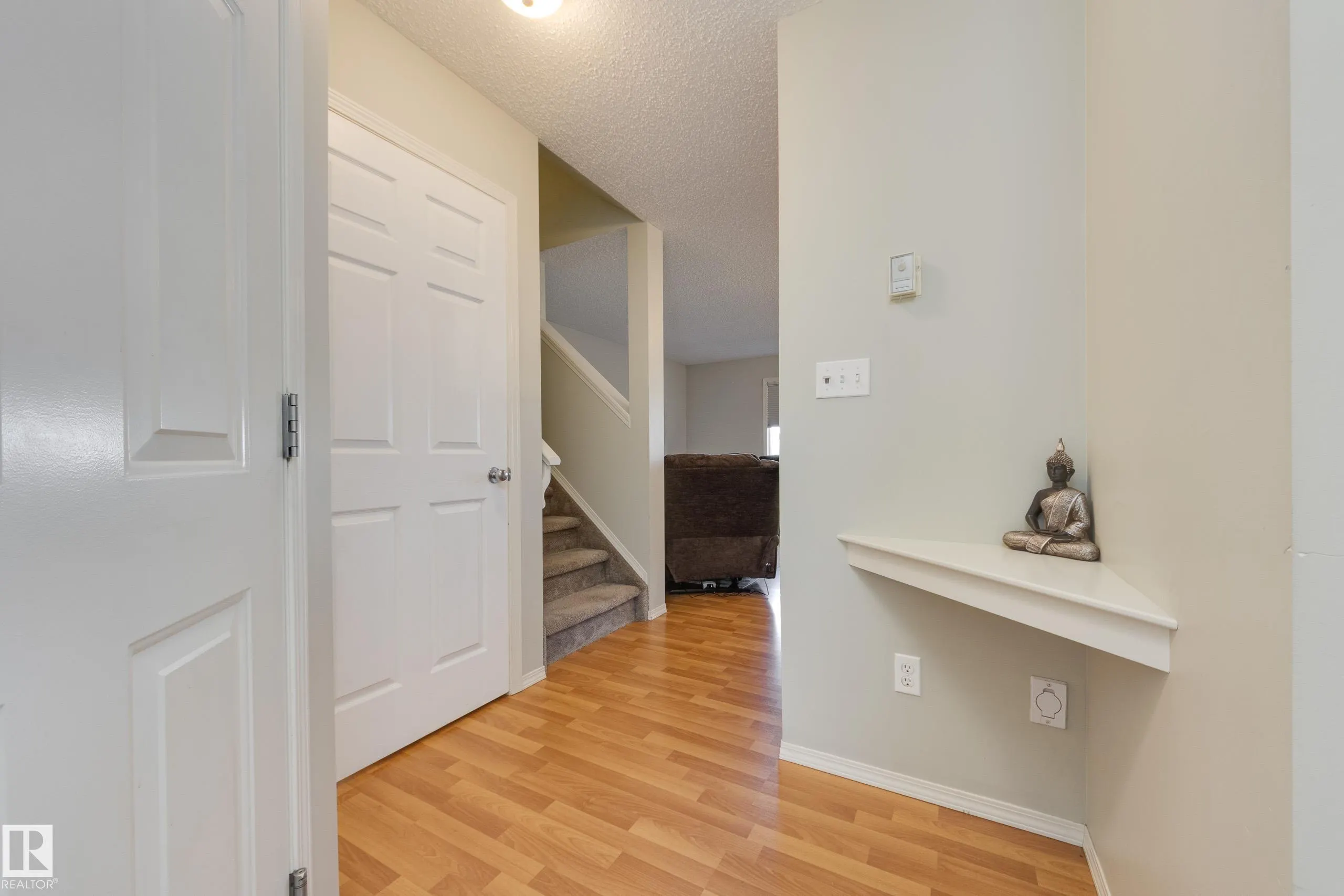 115 CHESTERMERE Drive