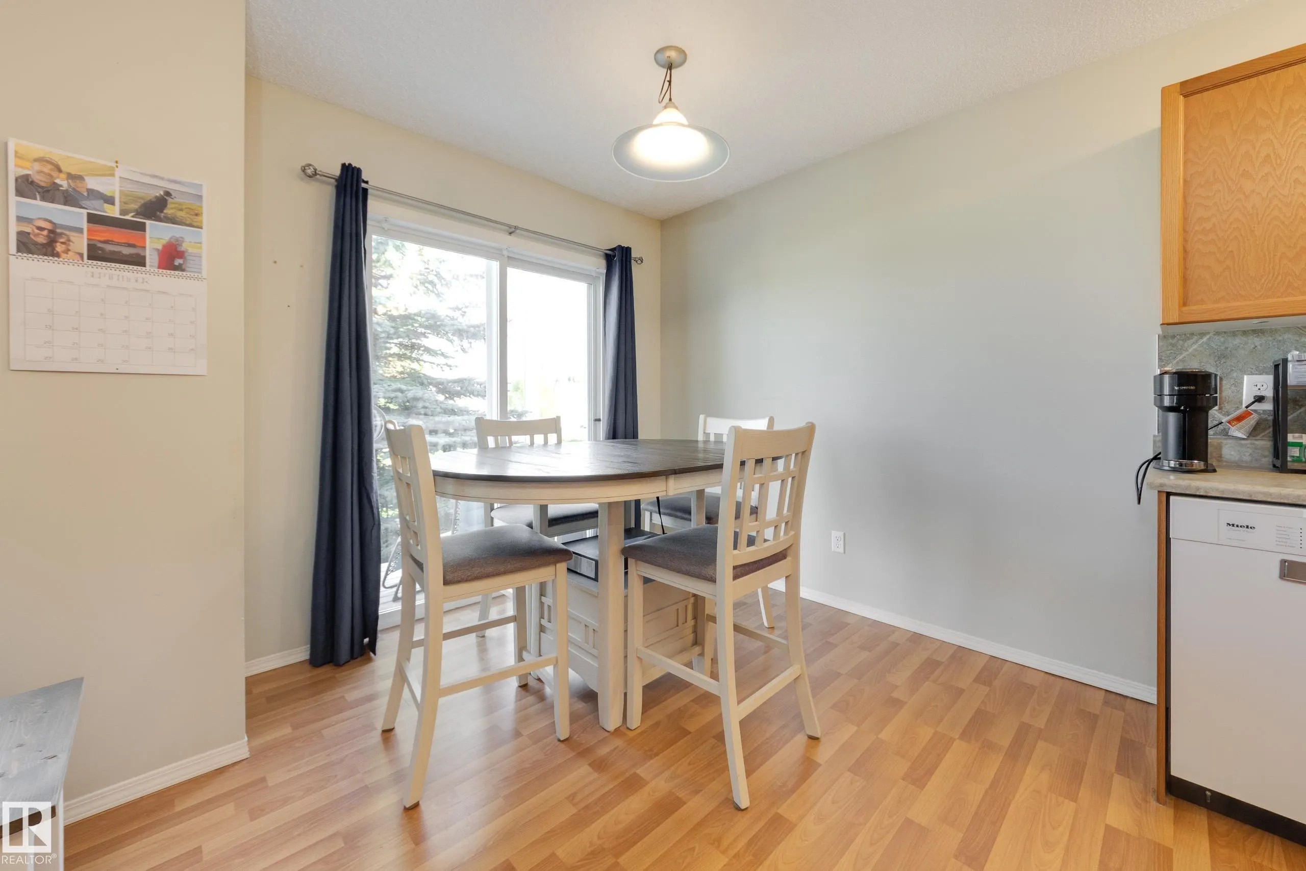 115 CHESTERMERE Drive