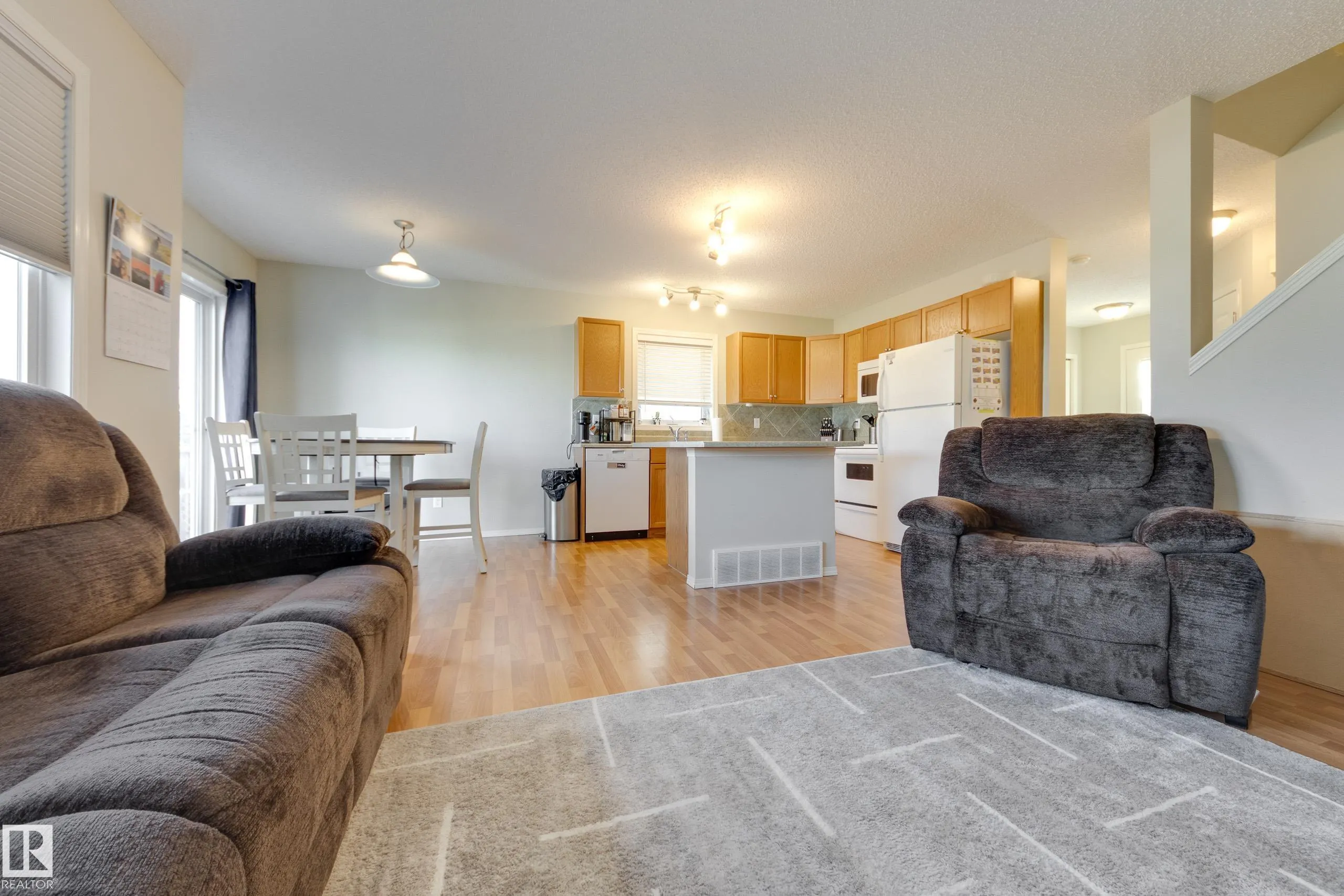 115 CHESTERMERE Drive