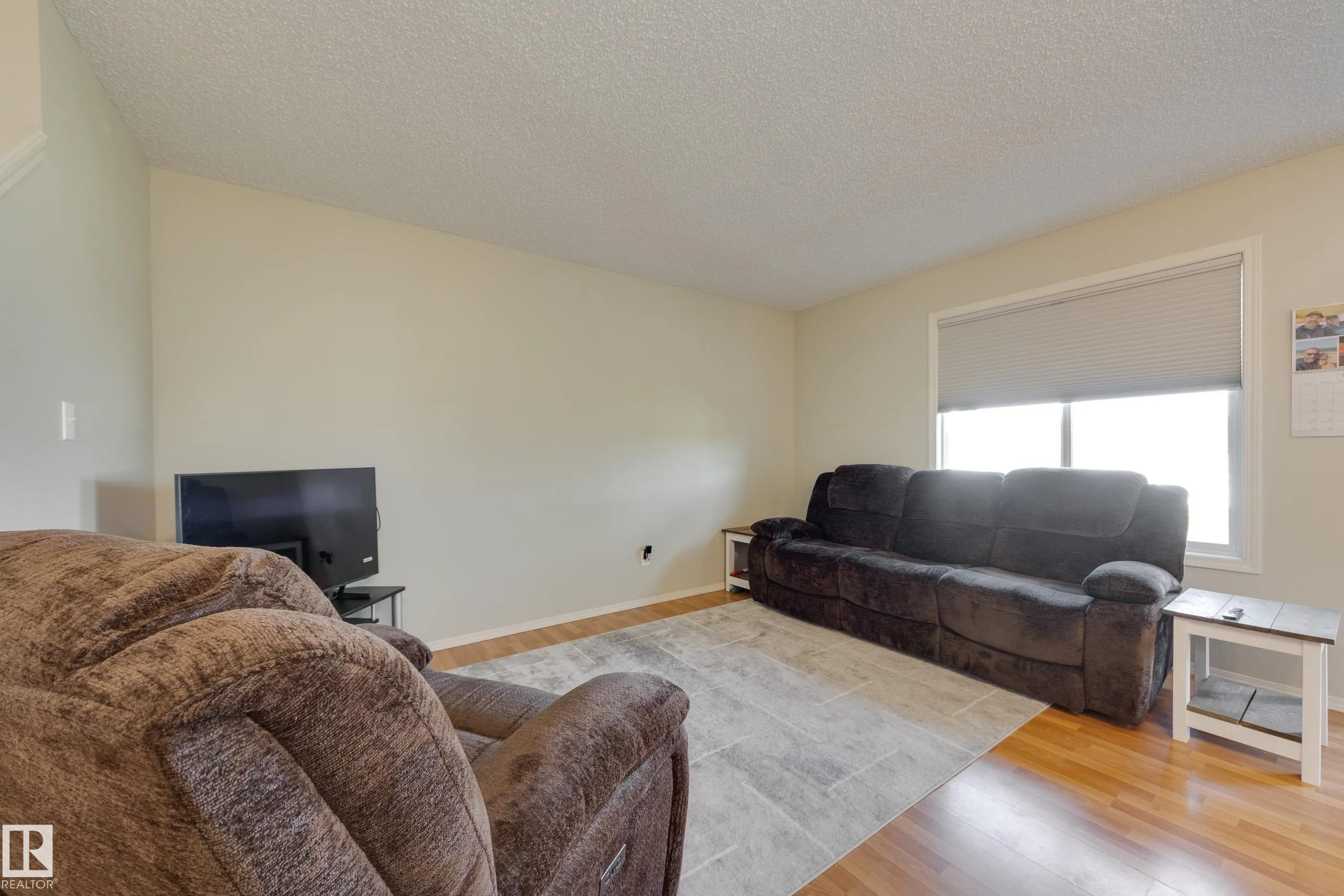 115 CHESTERMERE Drive