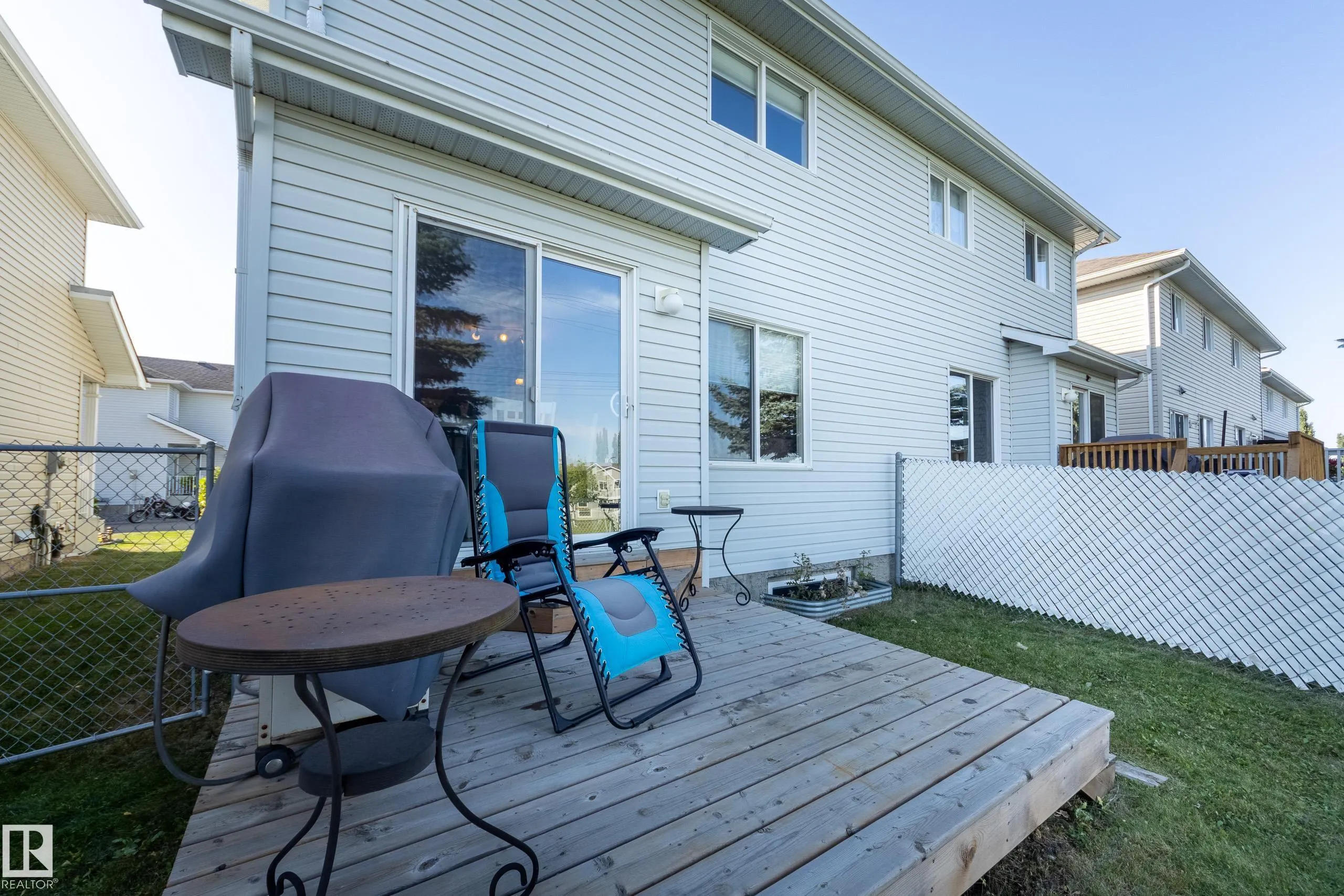 115 CHESTERMERE Drive