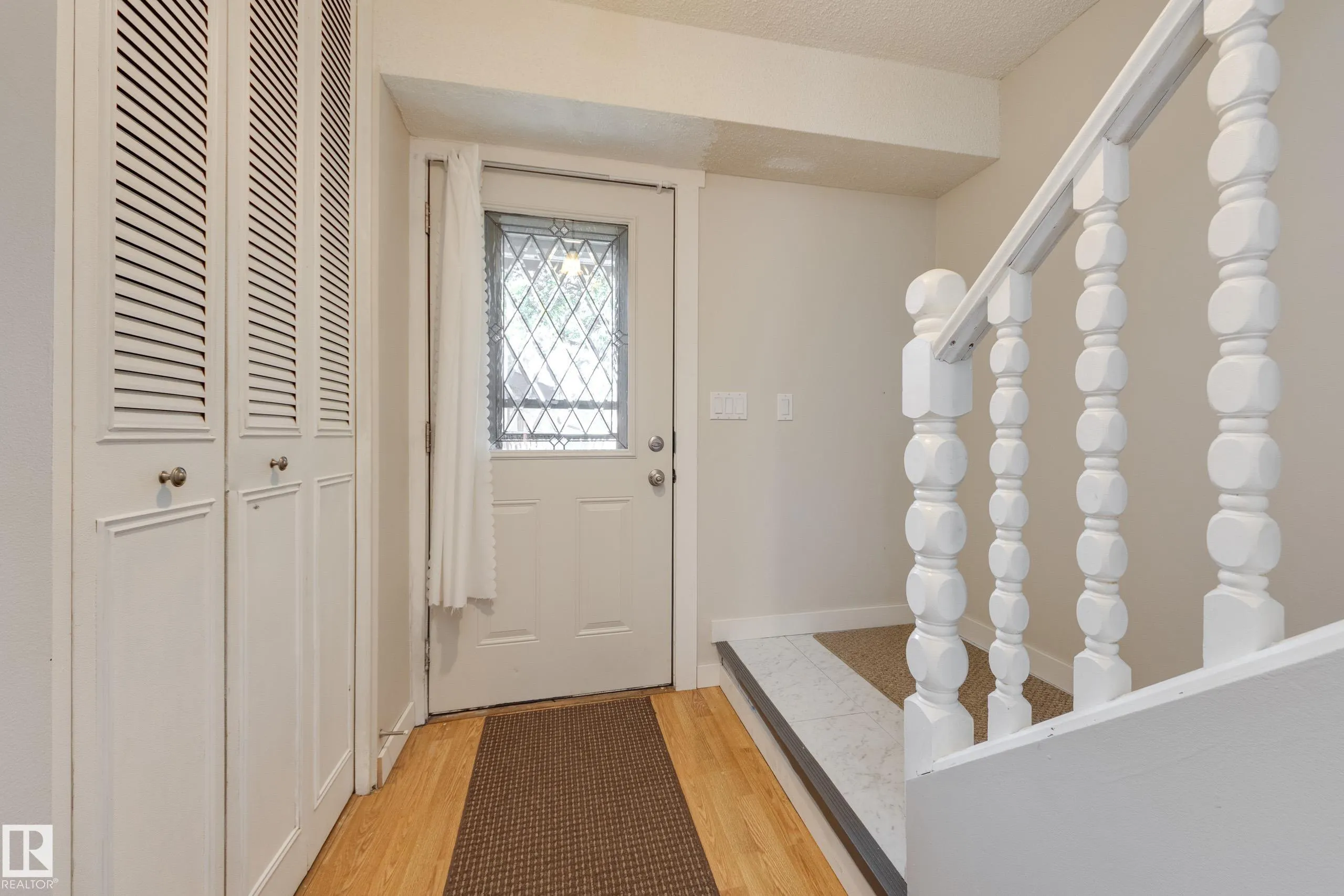 94 LACOMBE Point(e)