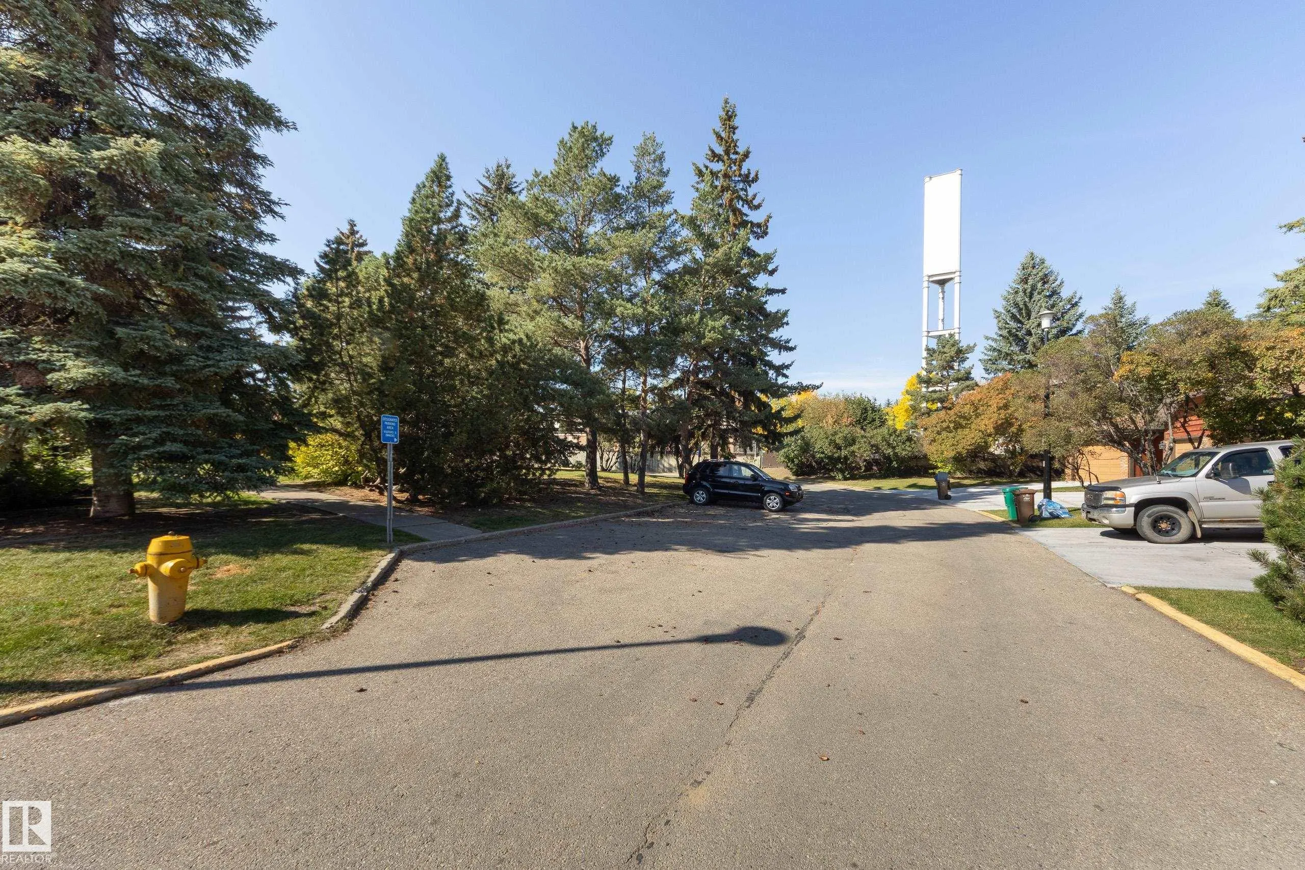 94 LACOMBE Point(e)