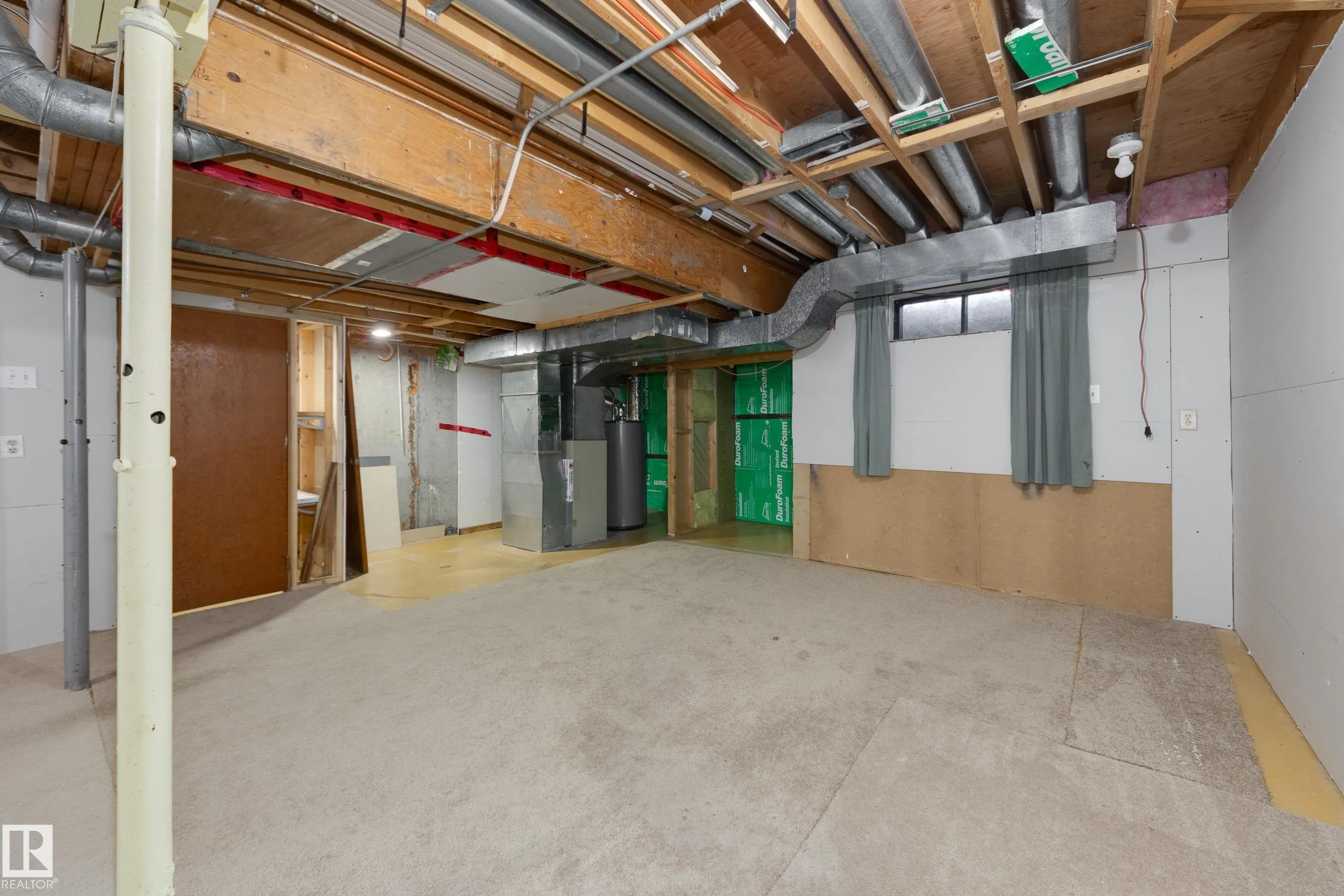 94 LACOMBE Point(e)