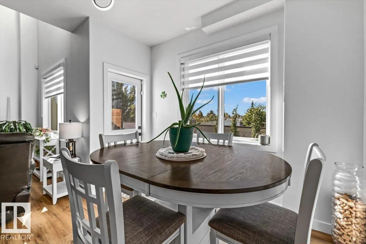 287 SAVOY Crescent
