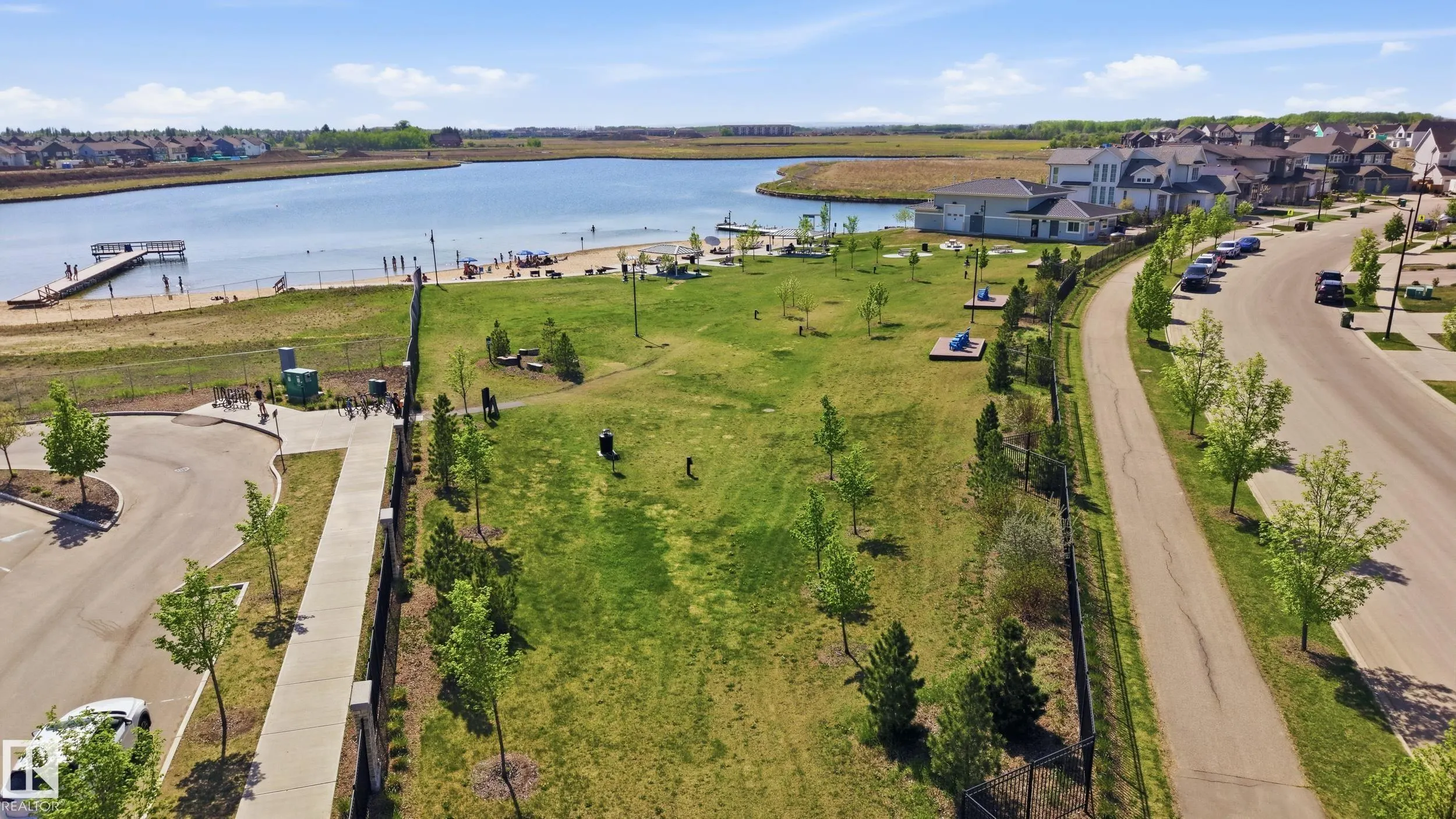 100 JENSEN LAKES Boulevard