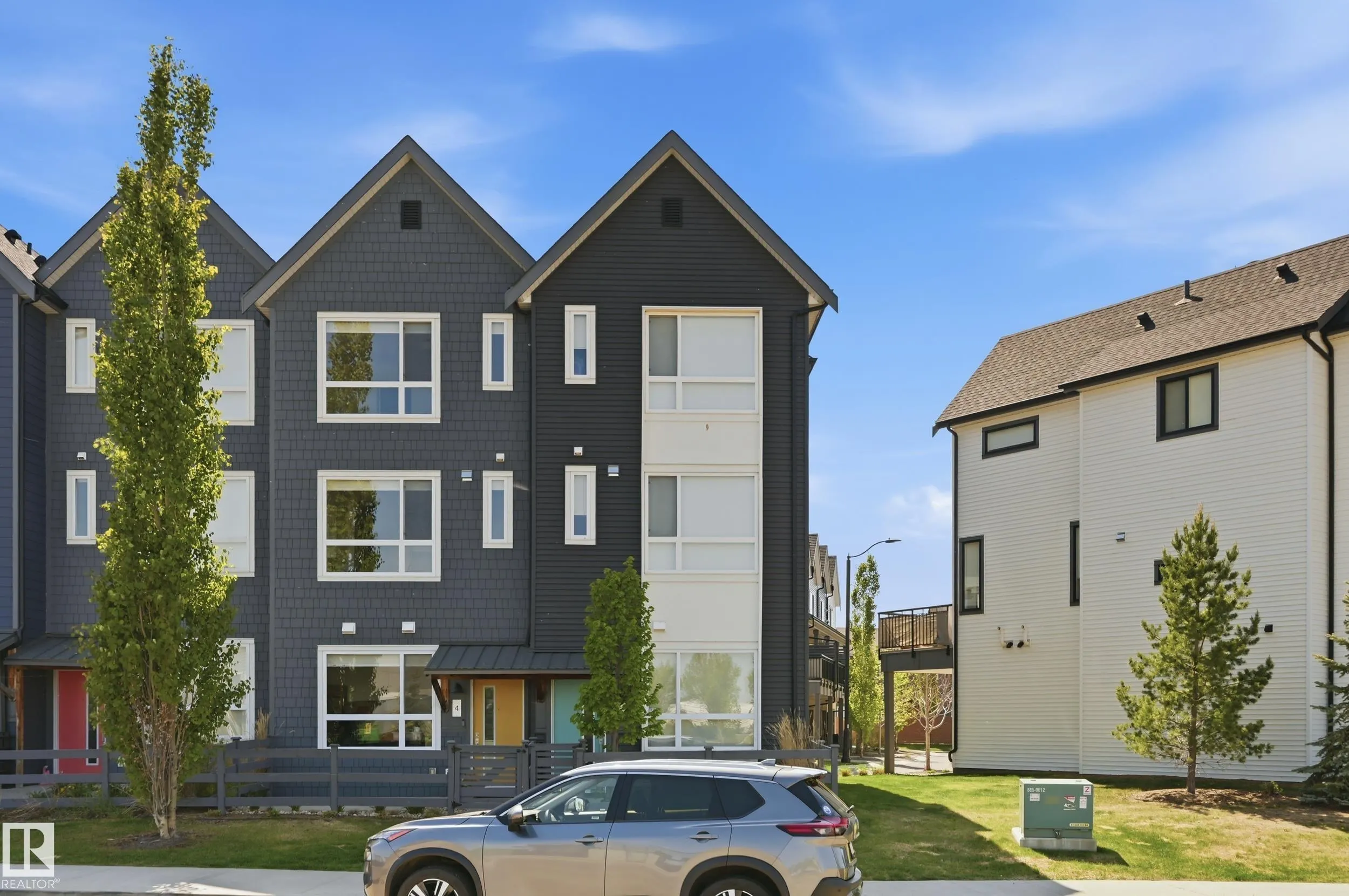 100 JENSEN LAKES Boulevard
